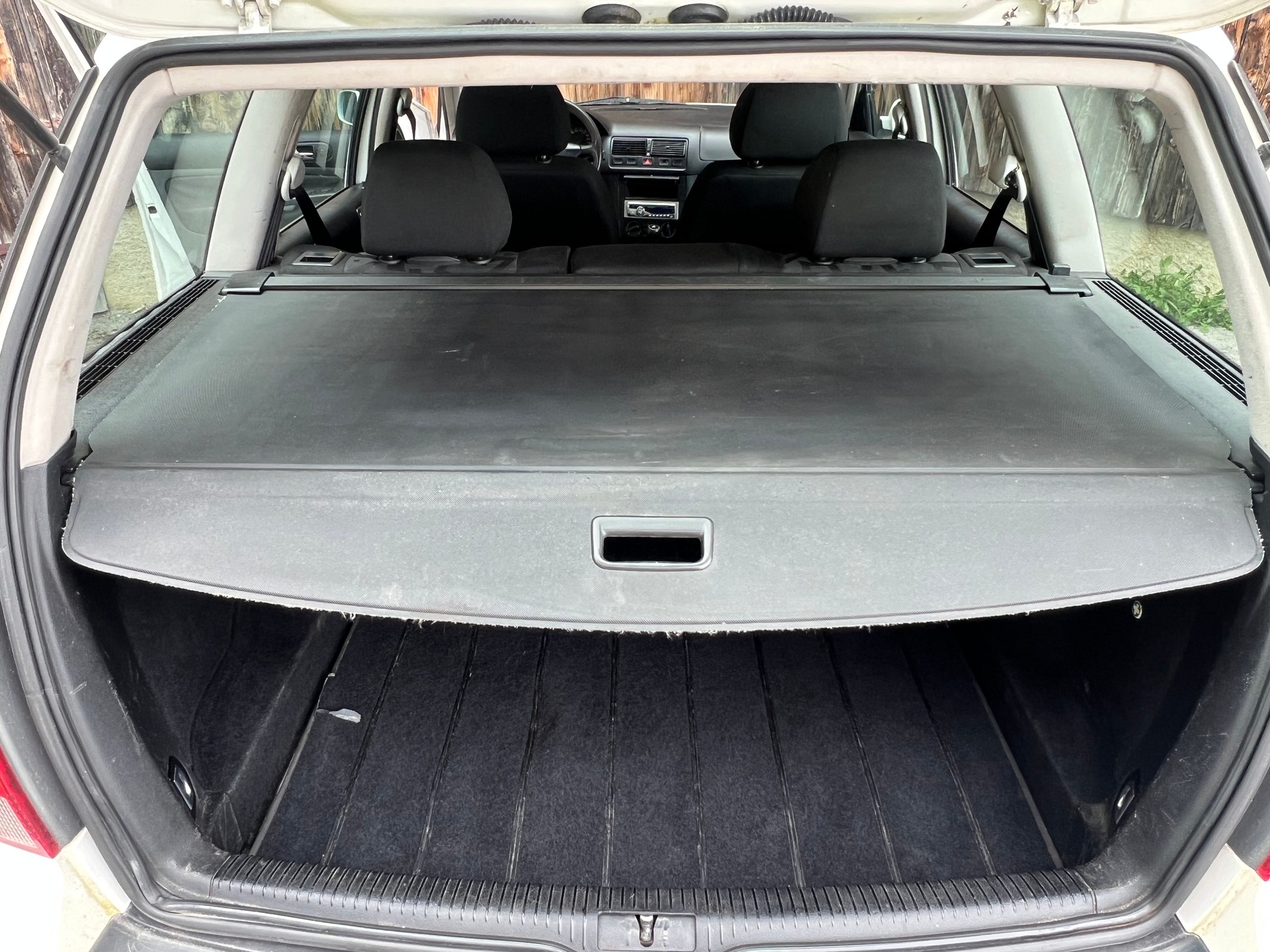 VW Golf Variant 1.6-image-6