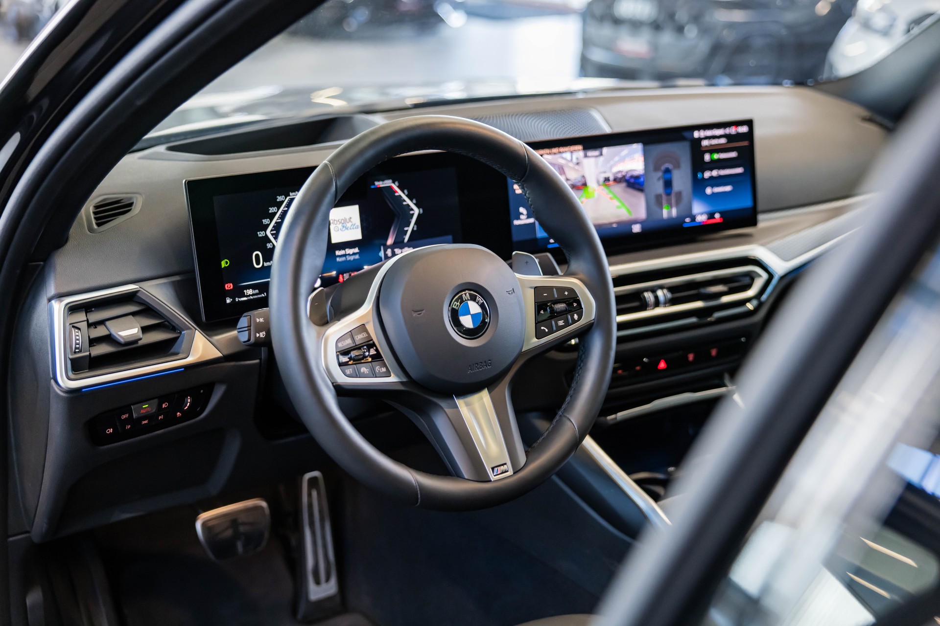 BMW 330d xDrive SAG M Sport Pro / Glasdach / Rückfahrkamera / Head-Up Display-image-10