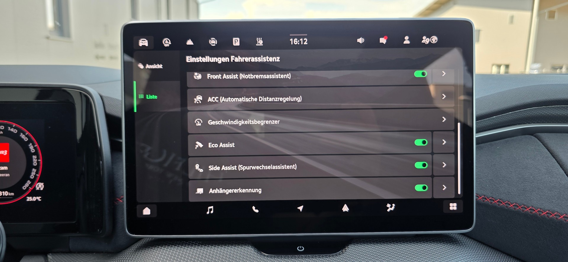 SKODA Kodiaq 2.0 TSI RS 4x4 *Panorama * Anhängerkupplung * Standheizung * Abstandsregler-image-26