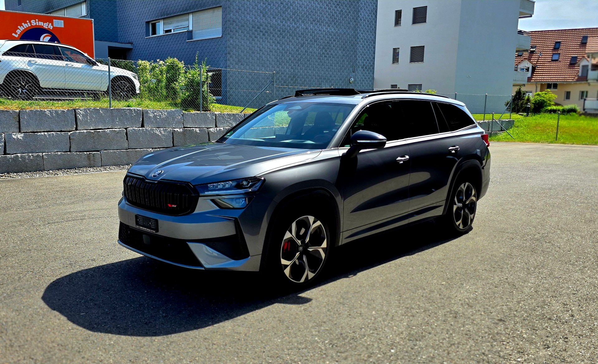 SKODA Kodiaq 2.0 TSI RS 4x4 *Panorama * Anhängerkupplung * Standheizung * Abstandsregler-image-7