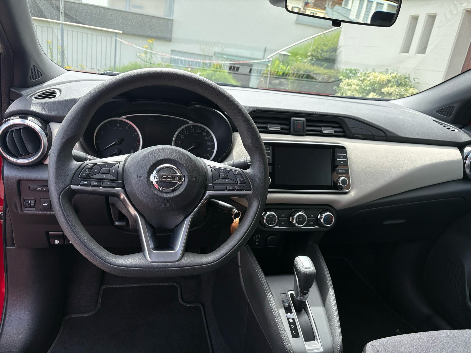 NISSAN 1.0 IG-T Acenta-image-5