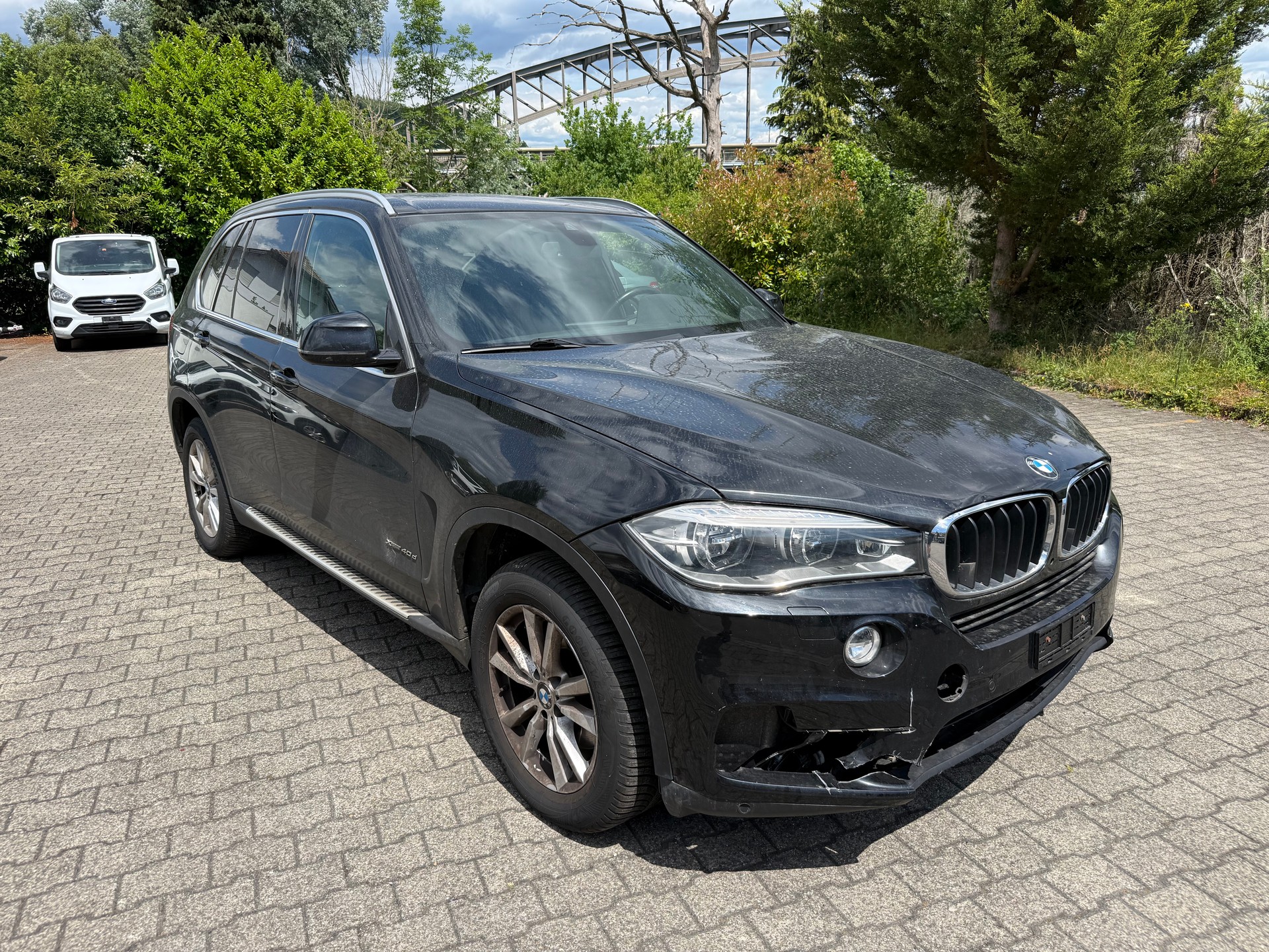 BMW X5 xDrive 40d Steptronic-image-2
