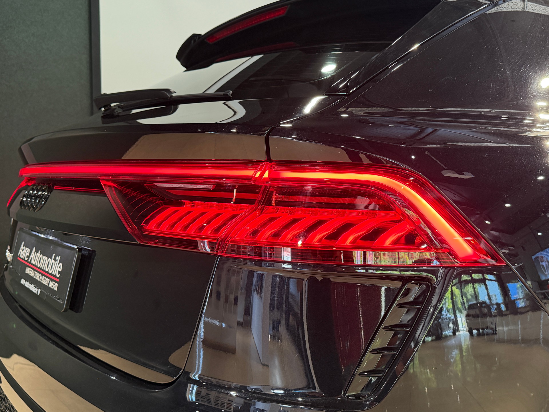 AUDI RSQ8 quattro tiptronic-image-6