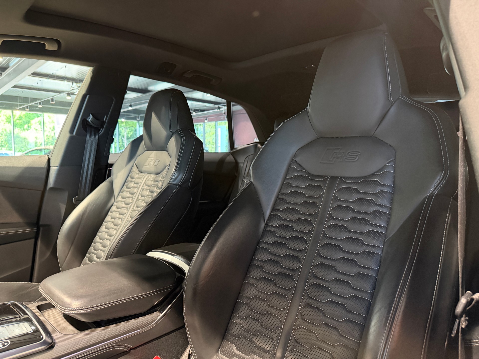 AUDI RSQ8 quattro tiptronic-image-14