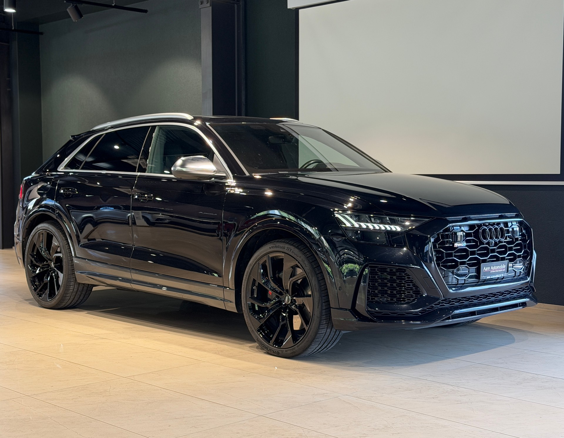 AUDI RSQ8 quattro tiptronic