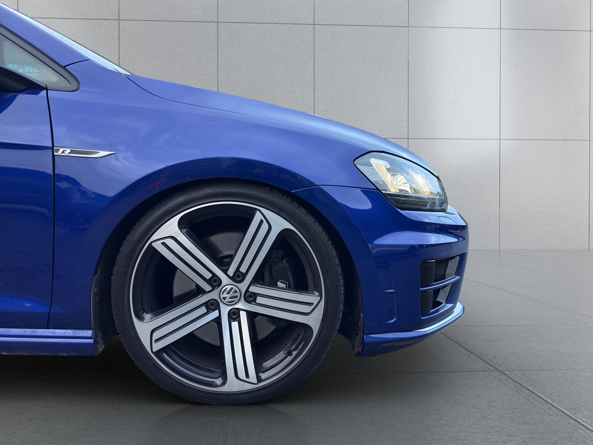 VW Golf Variant 2.0 TSI 4 Motion DSG-image-6