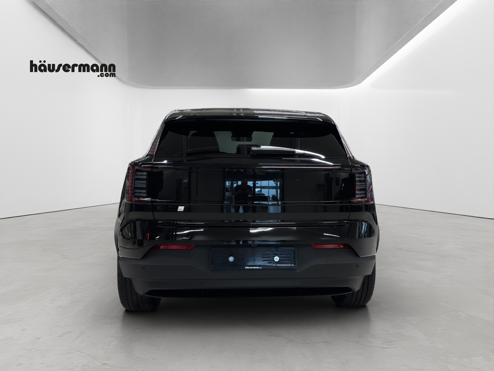 VOLVO EX30 Ultra XCENTRIC Black Edition-image-9
