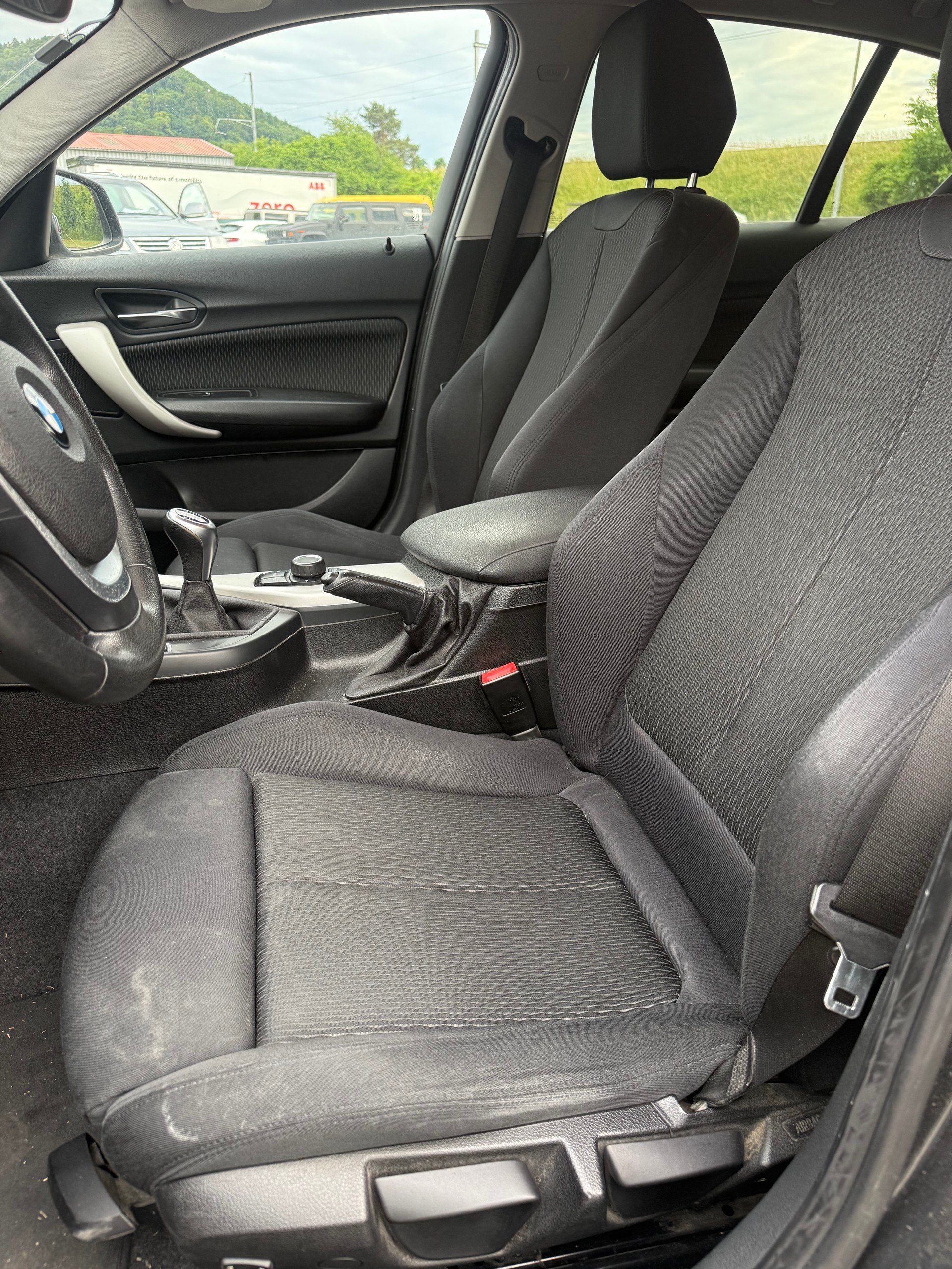 BMW 116i Sport Line-image-5