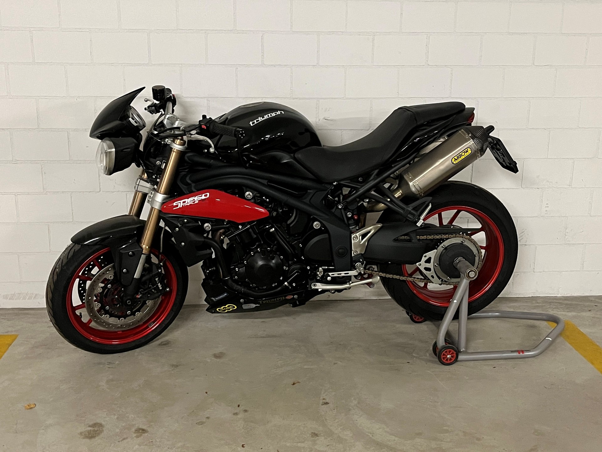 TRIUMPH Speed Triple R 1050 ABS