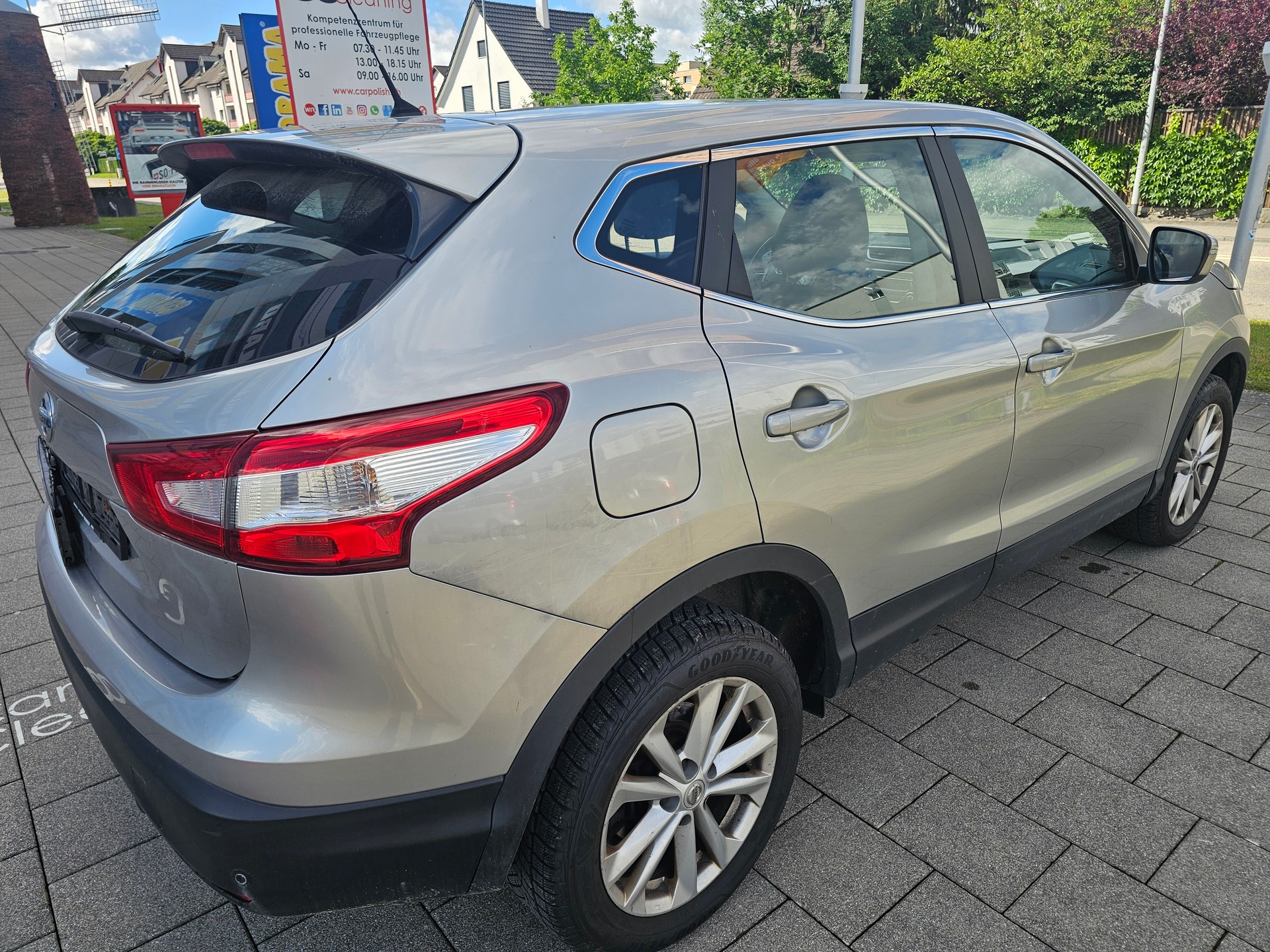 NISSAN Qashqai 1.6 dCi N-Connecta ALL-MODE 4x4-image-4