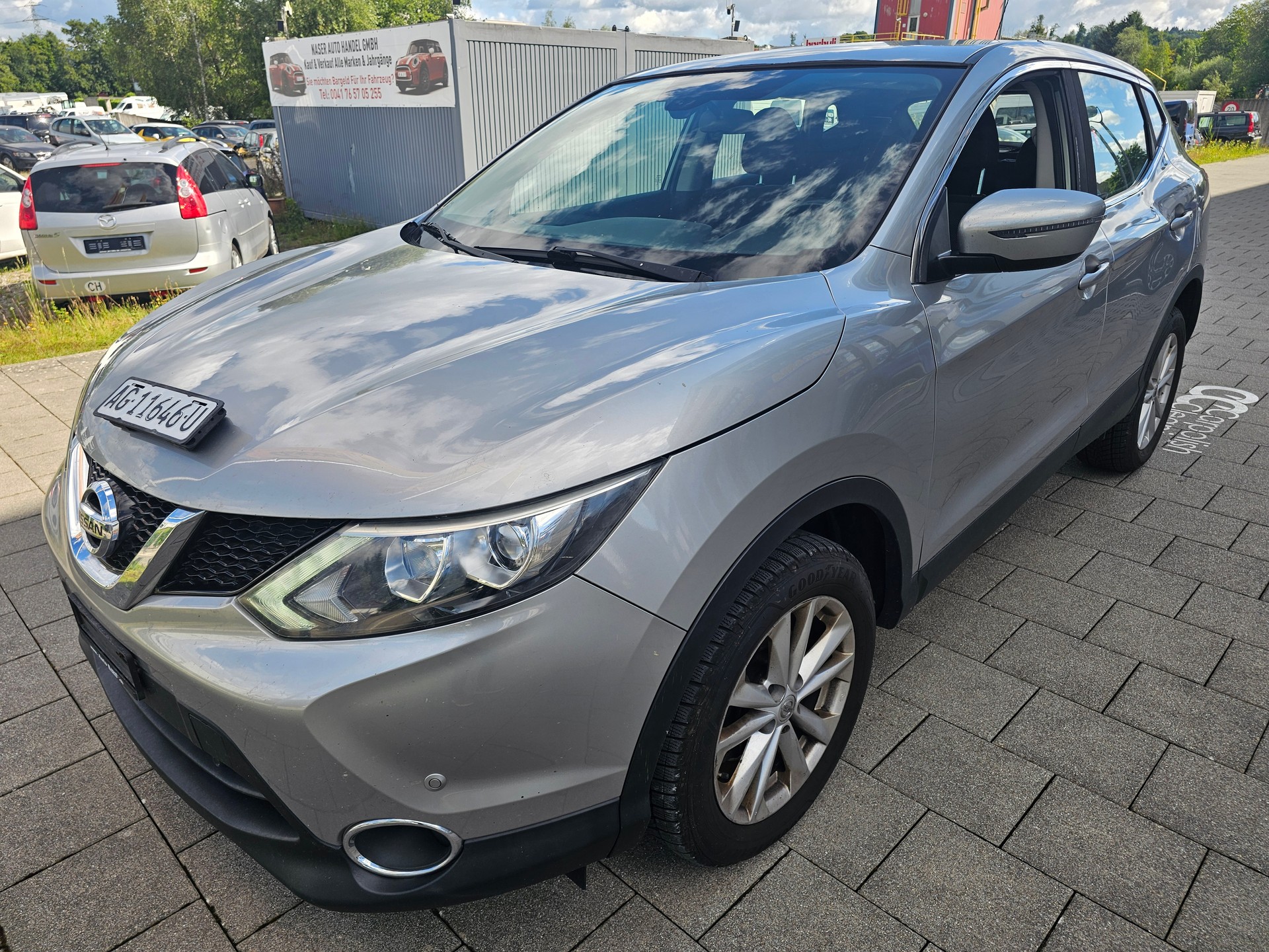 NISSAN Qashqai 1.6 dCi N-Connecta ALL-MODE 4x4-image-1