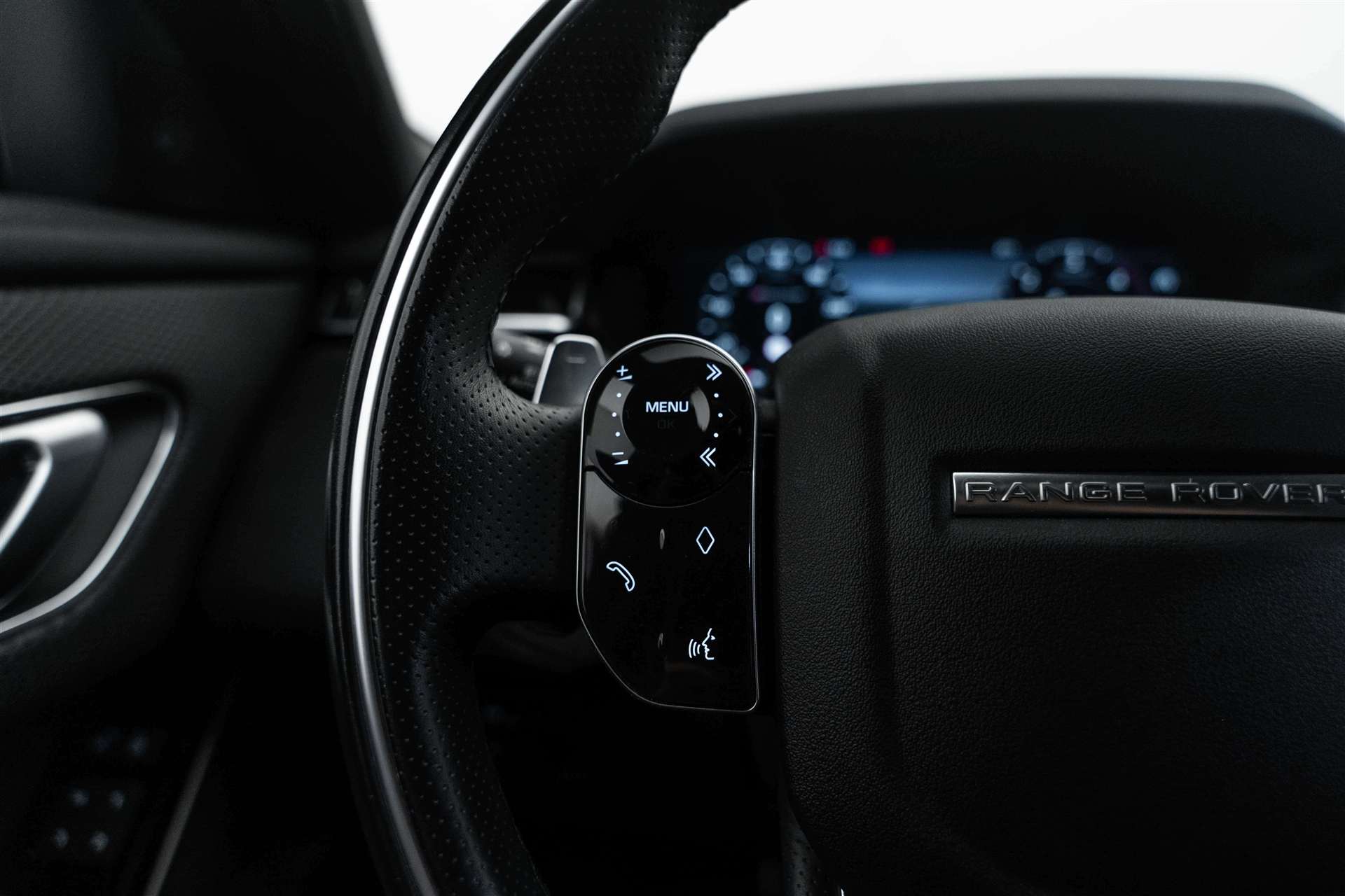 LAND ROVER Range Rover Velar D 300 Automatic-image-18