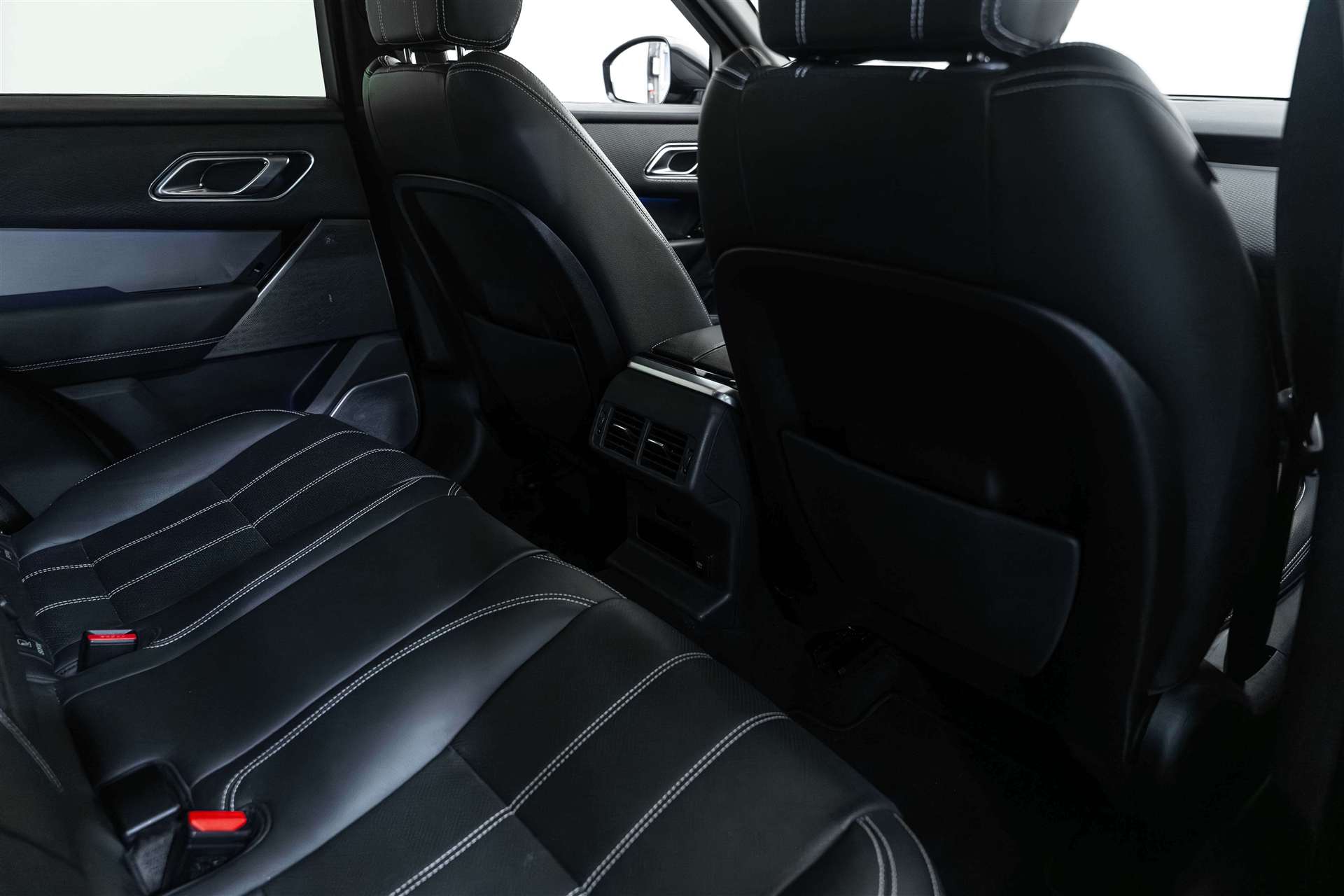 LAND ROVER Range Rover Velar D 300 Automatic-image-13