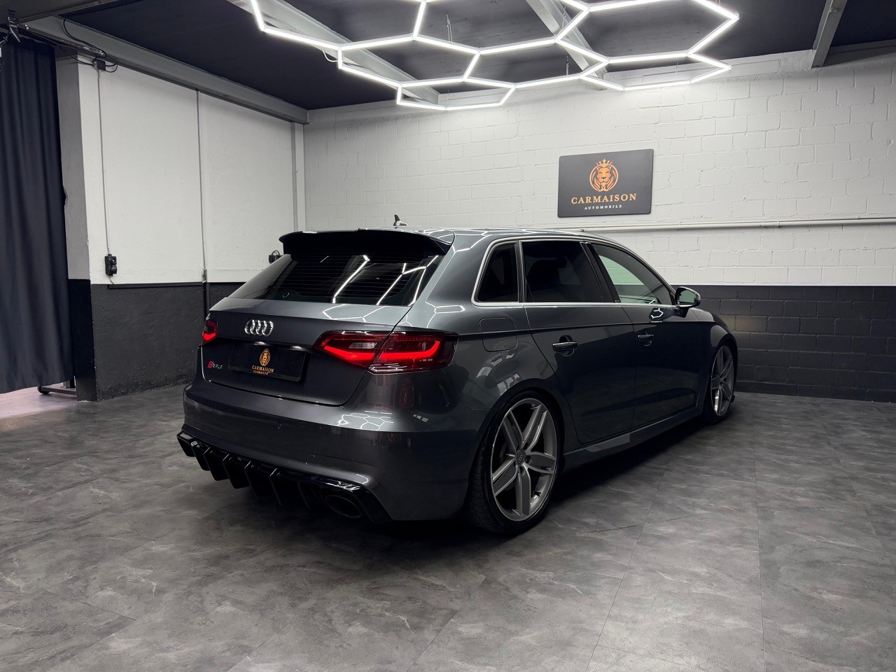 AUDI RS3 2.5 TSI quattro S-tronic | OHNE OPF | Maxton-Design | Gewindefahrwerk | Keyless-image-9