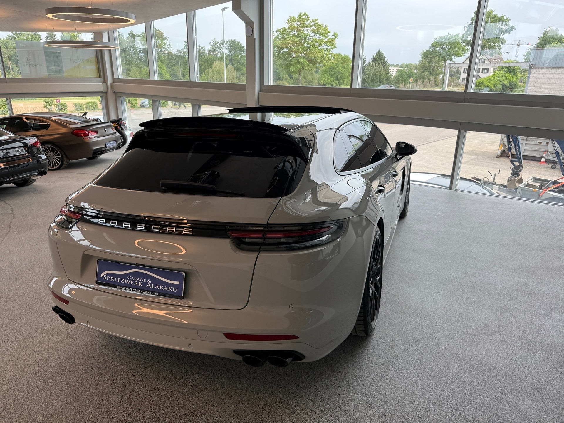 PORSCHE Panamera 4 E-Hybrid Sport Turismo PDK-showroom-element-3