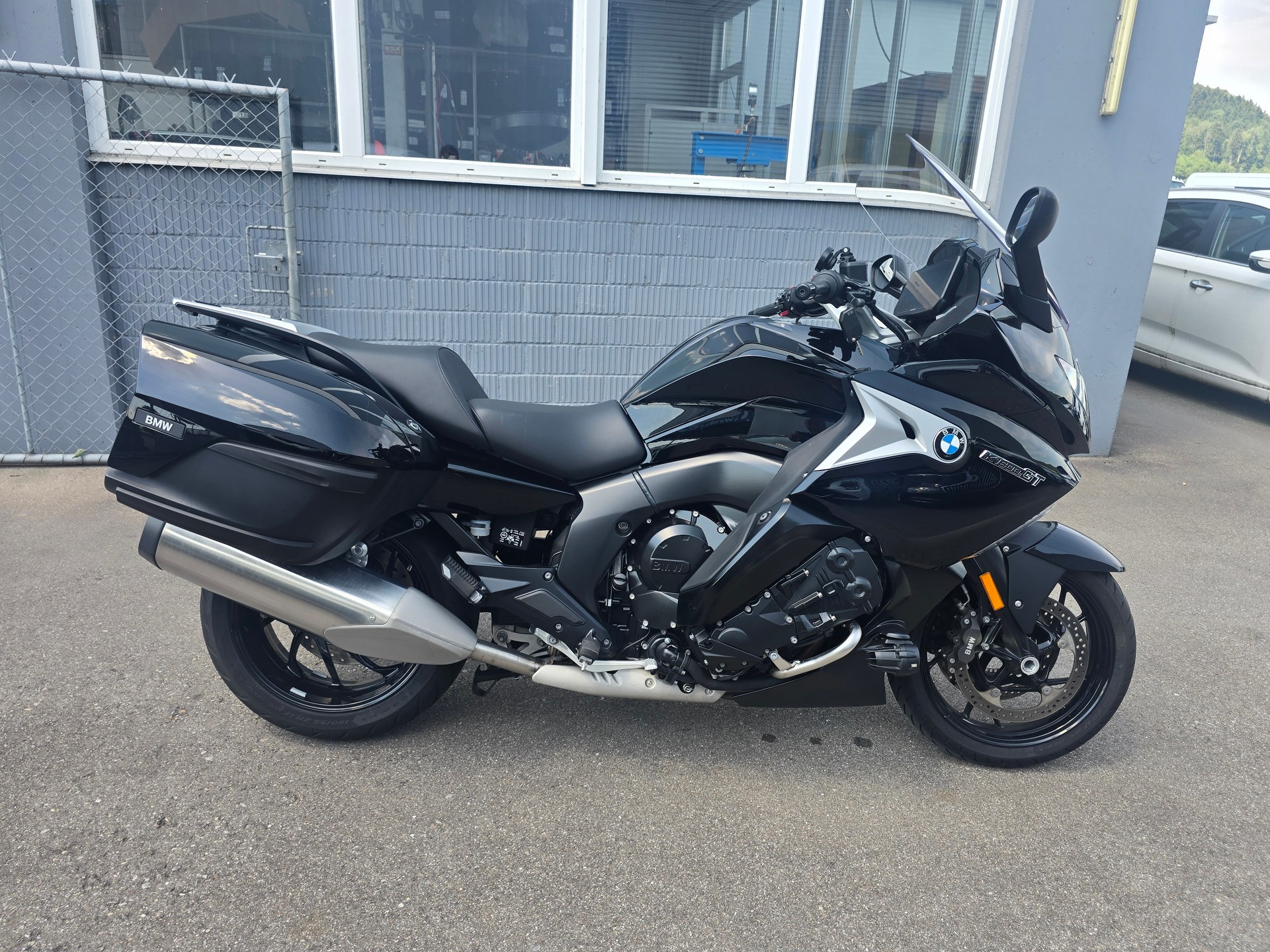 BMW K 1600 GT-image-1