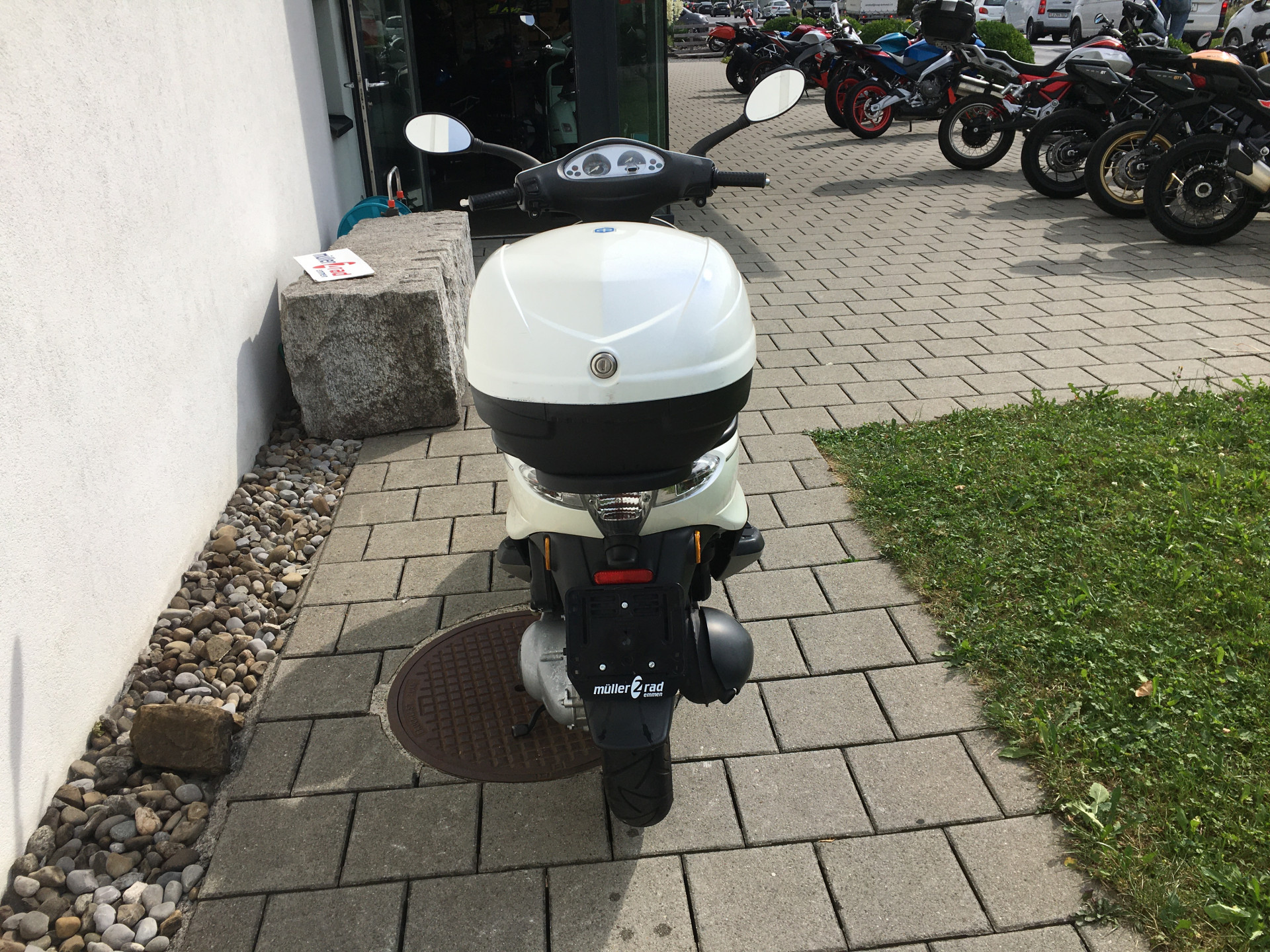 PIAGGIO Fly 125-image-2