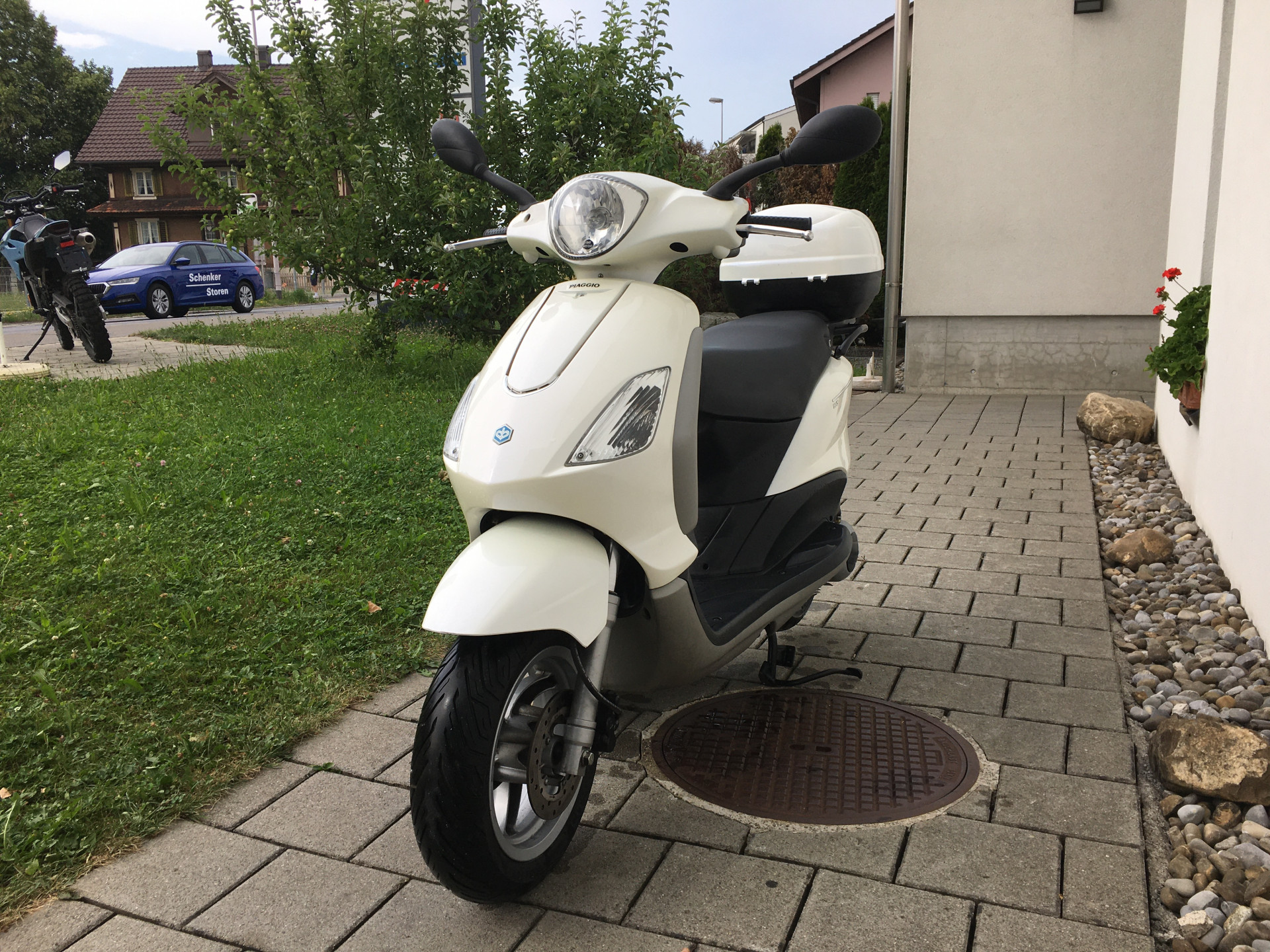 PIAGGIO Fly 125-image-1