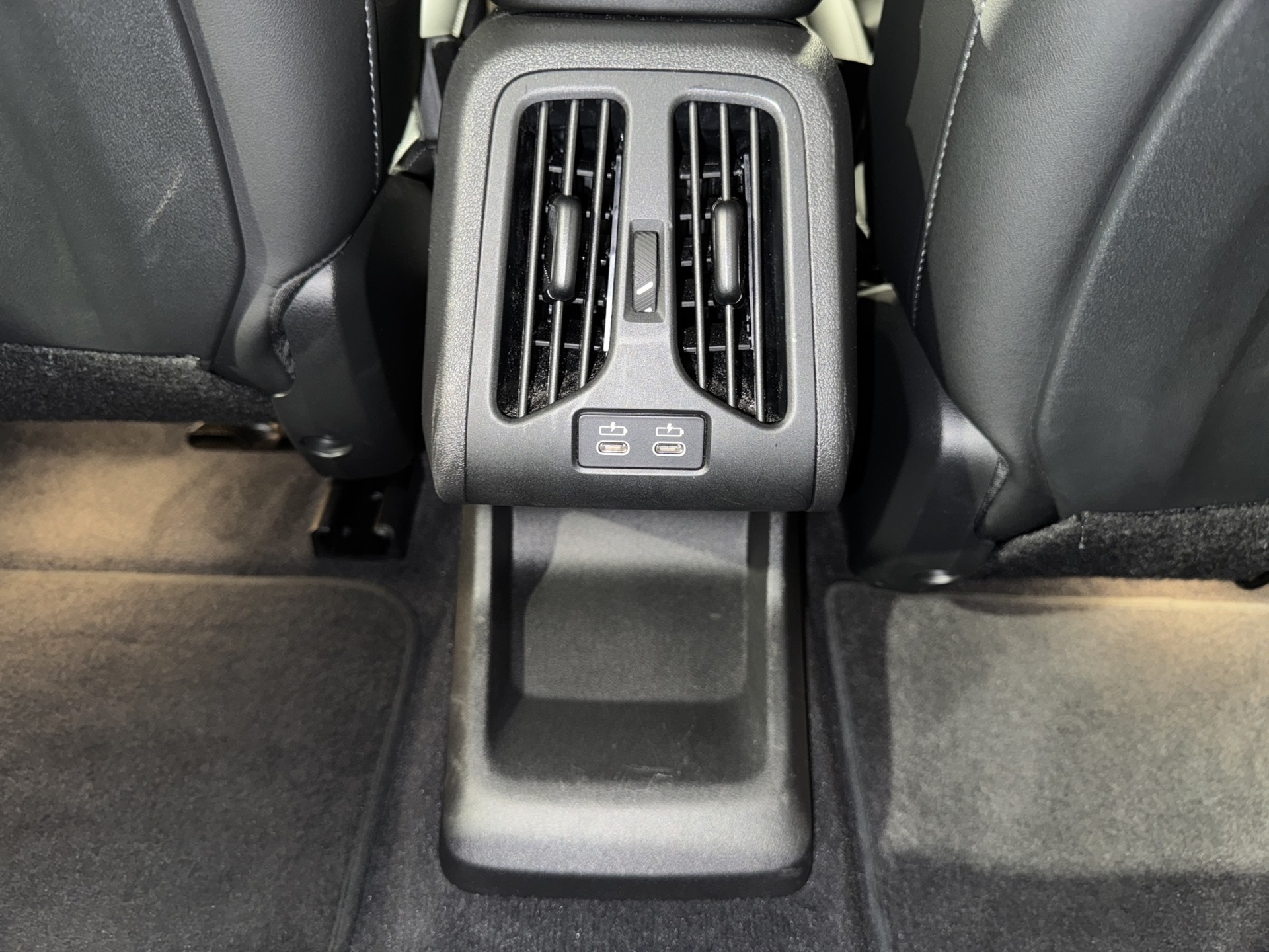 BMW X1 30e xDrive M Sport-image-11