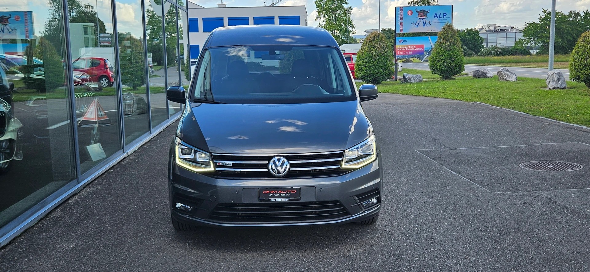 VW Caddy 2.0 TDI Liberty 4M 4Motion DSG-image-2