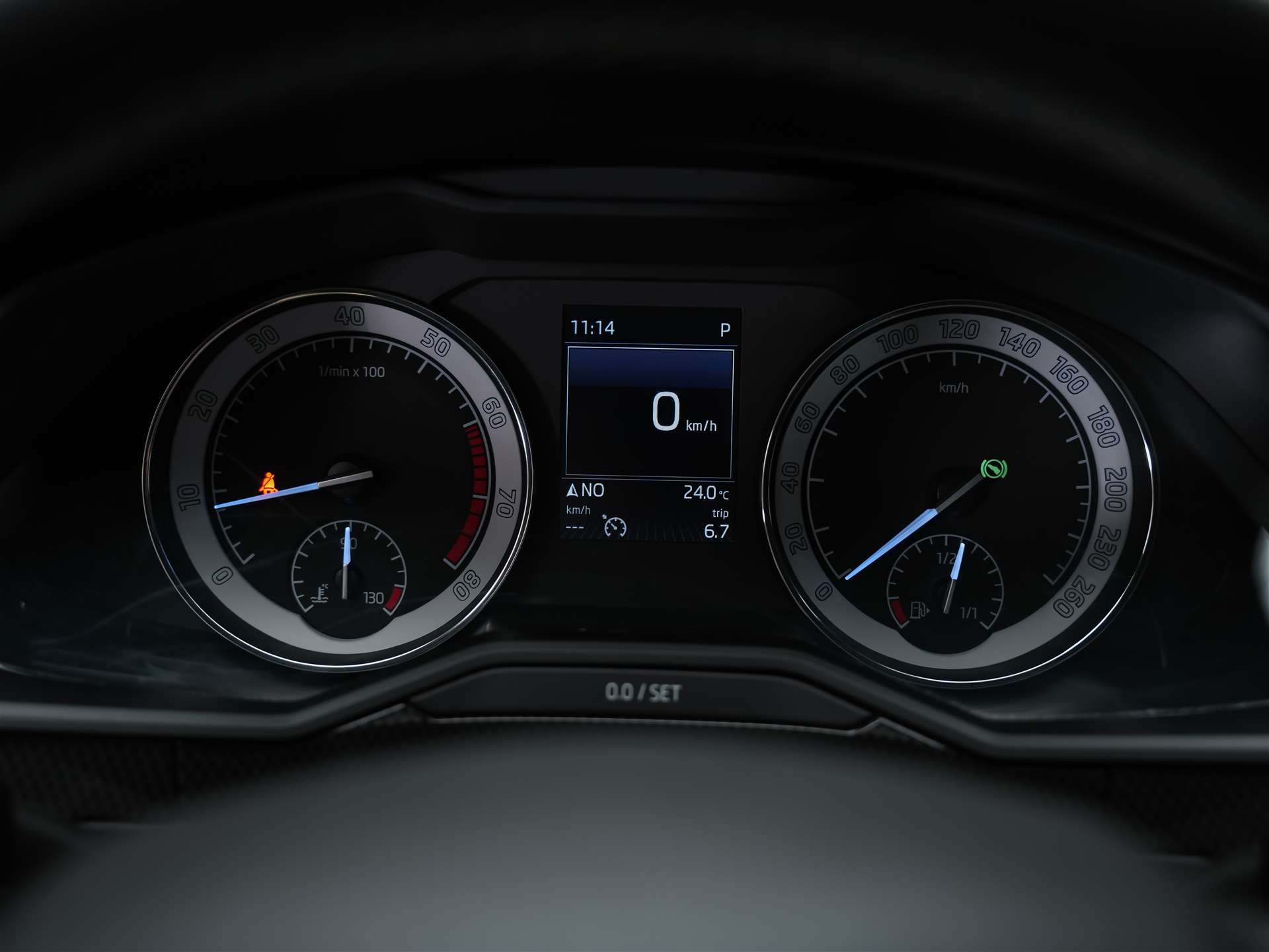 SKODA Superb Combi 2.0 TSI Sport Line DSG 4x4-image-32