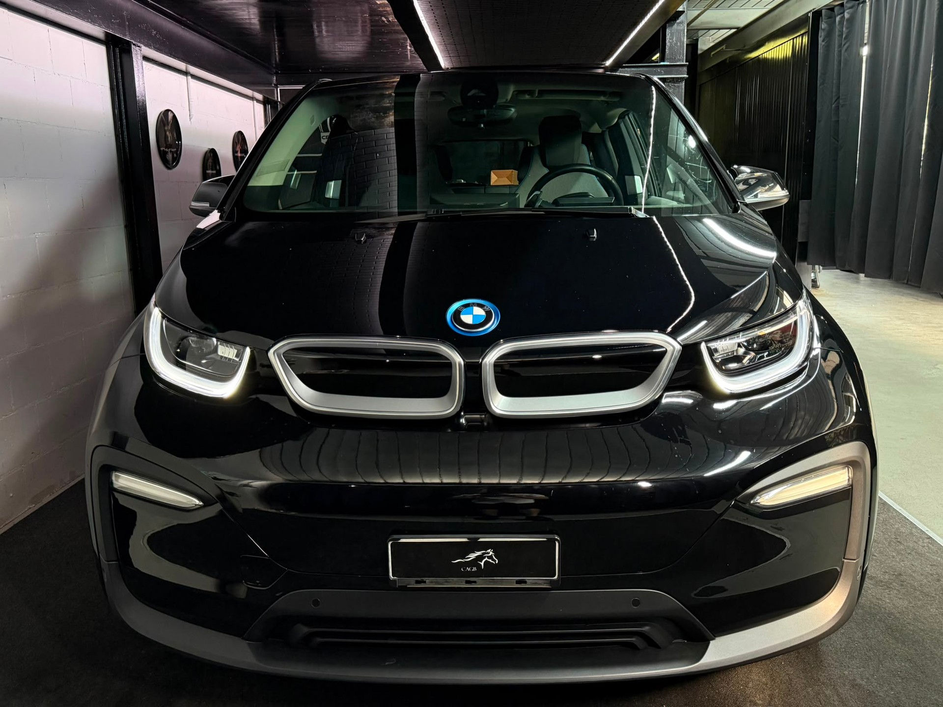 BMW i3 (120Ah)-showroom-element-2