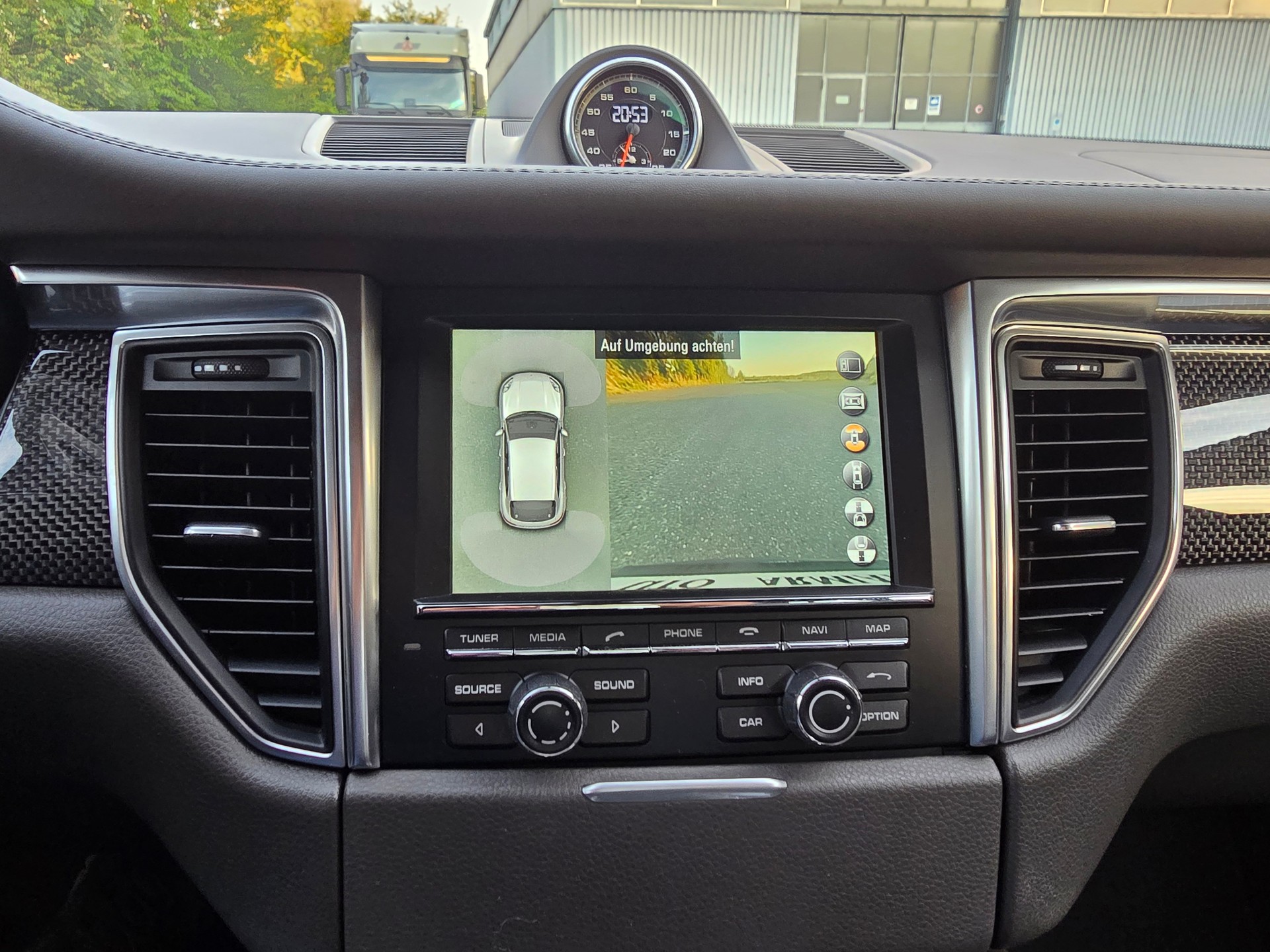 PORSCHE Macan Turbo PDK-image-25