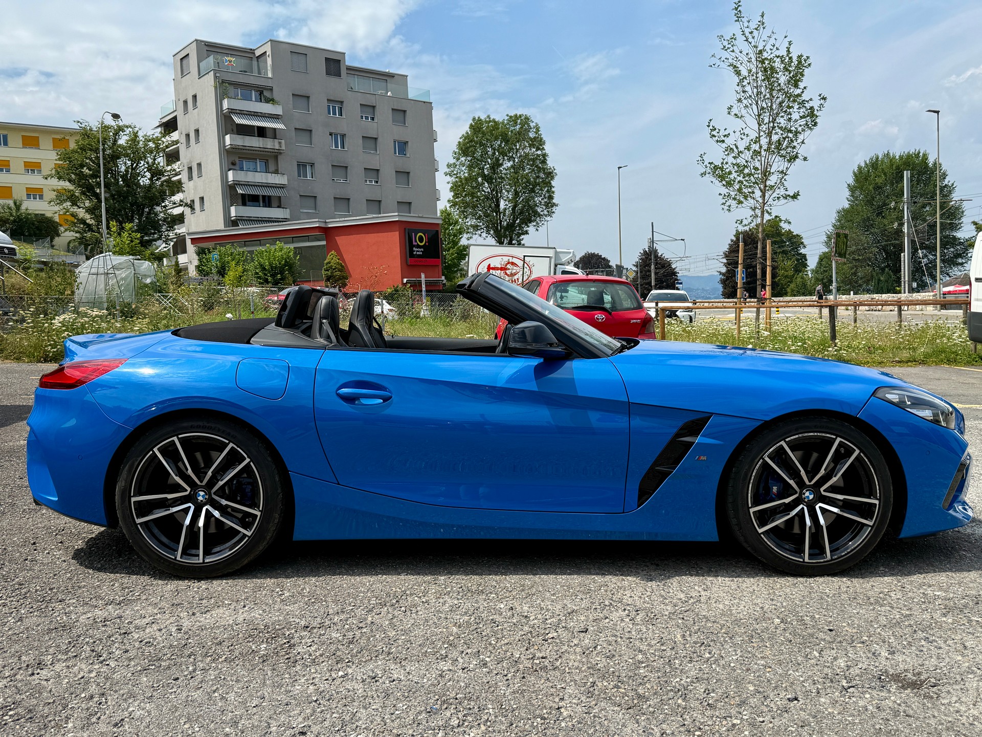 BMW Z4 M40i Steptronic Misano Blau Metallic-image-8