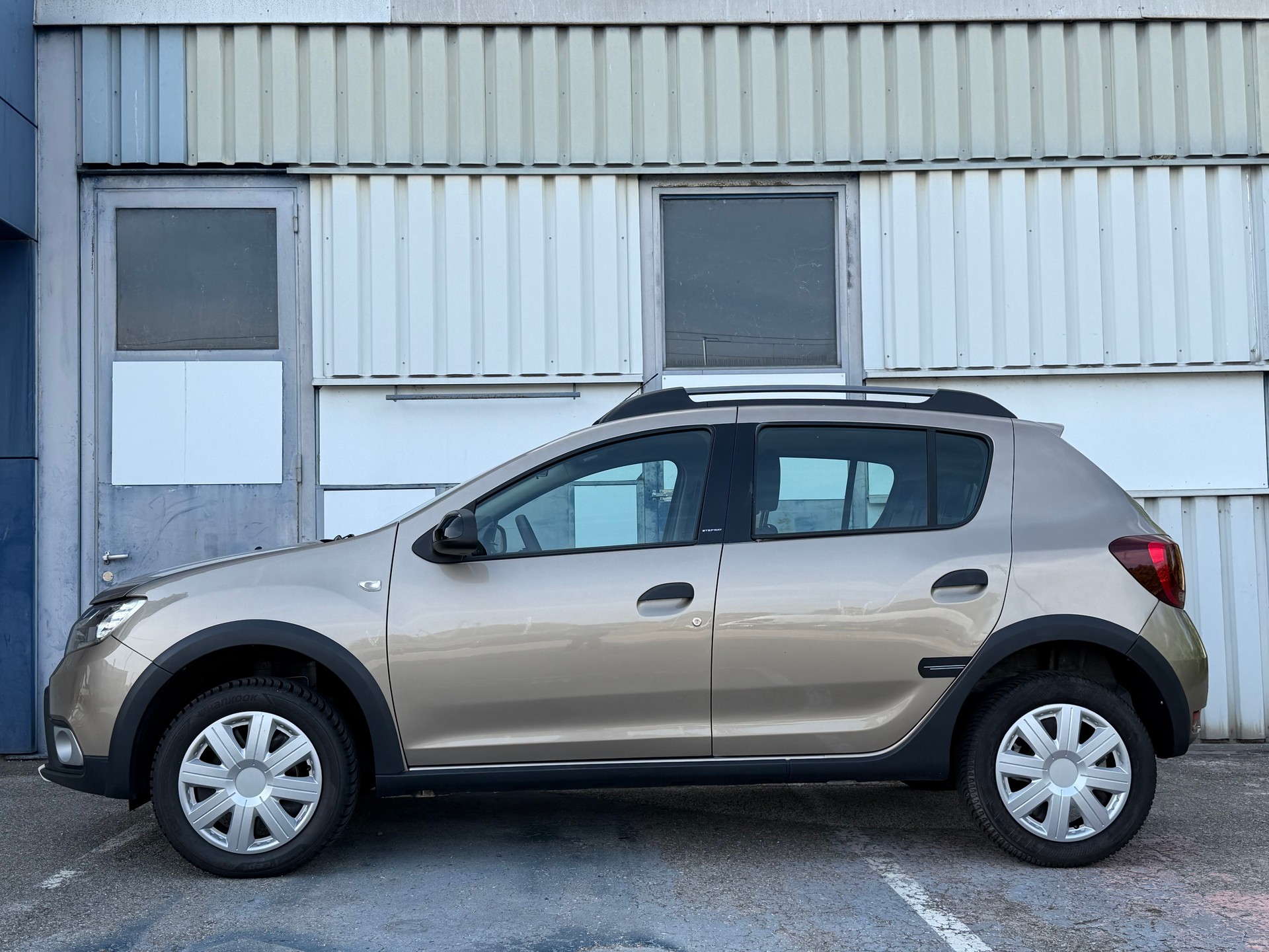 DACIA Sandero Tce 90 Stepway Automatic-showroom-element-2