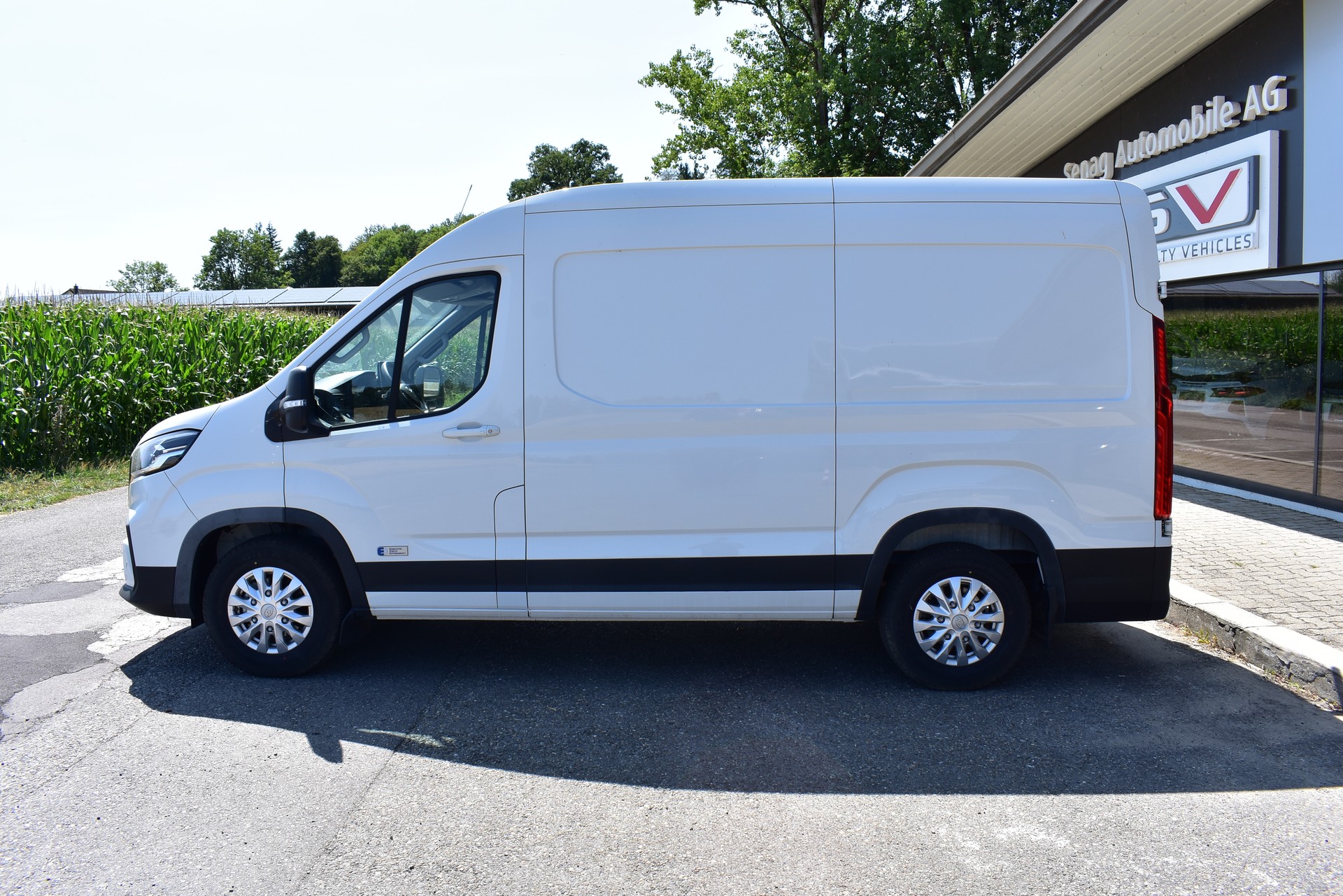 MAXUS eDeliver 9 L2H2 72kWh-image-1
