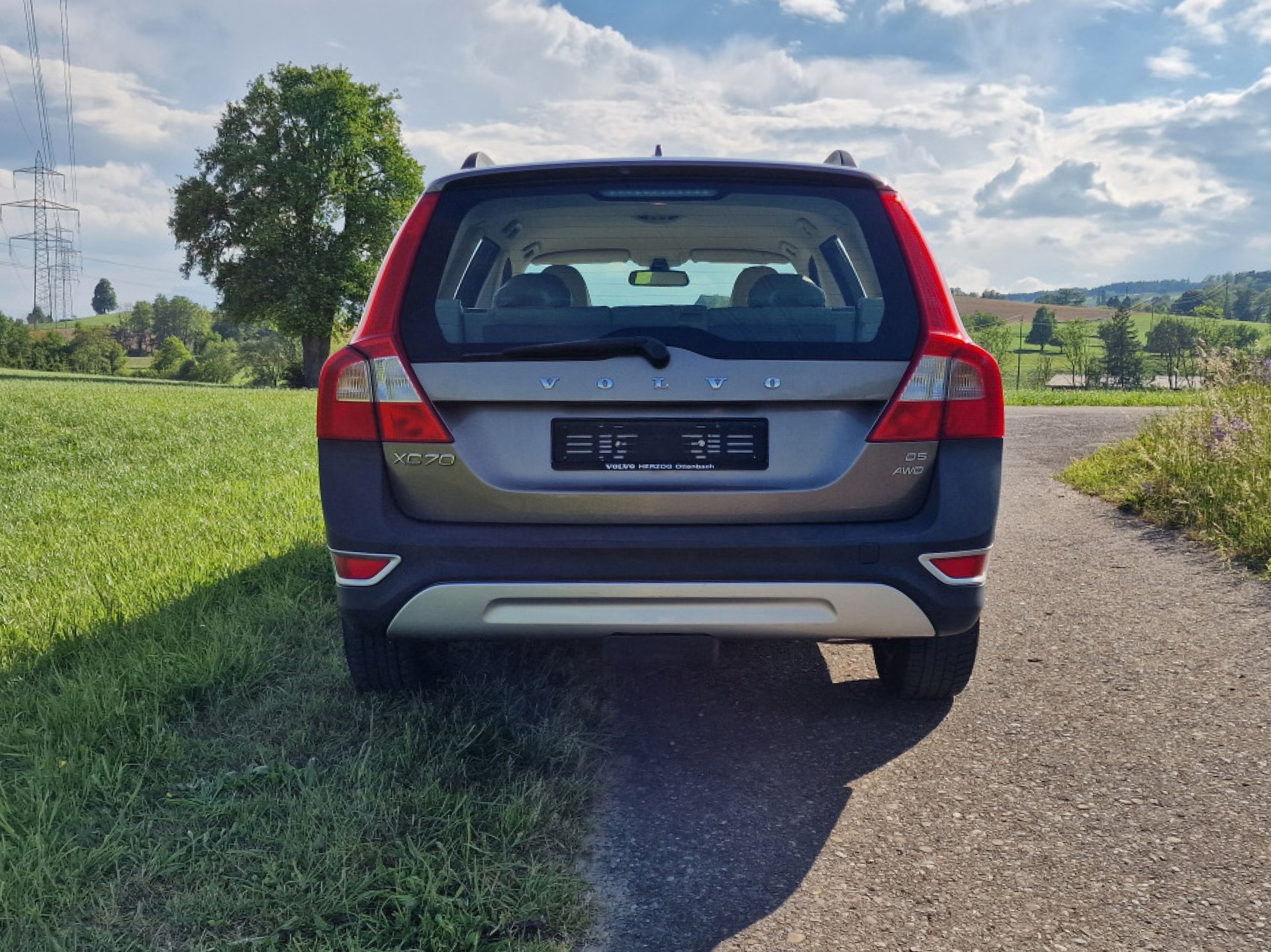 VOLVO 2.4 D5 Momentum AWD-image-7