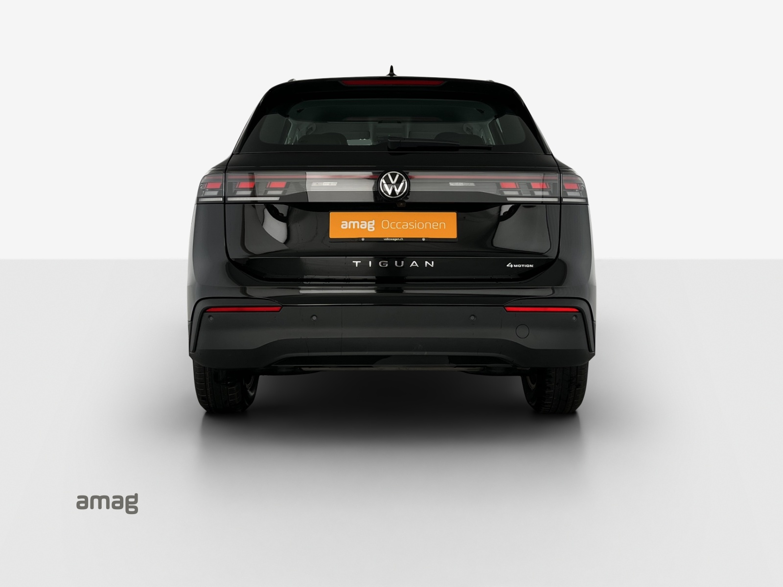 VW Tiguan 2.0 TSI DSG Life 4Motion-showroom-element-3
