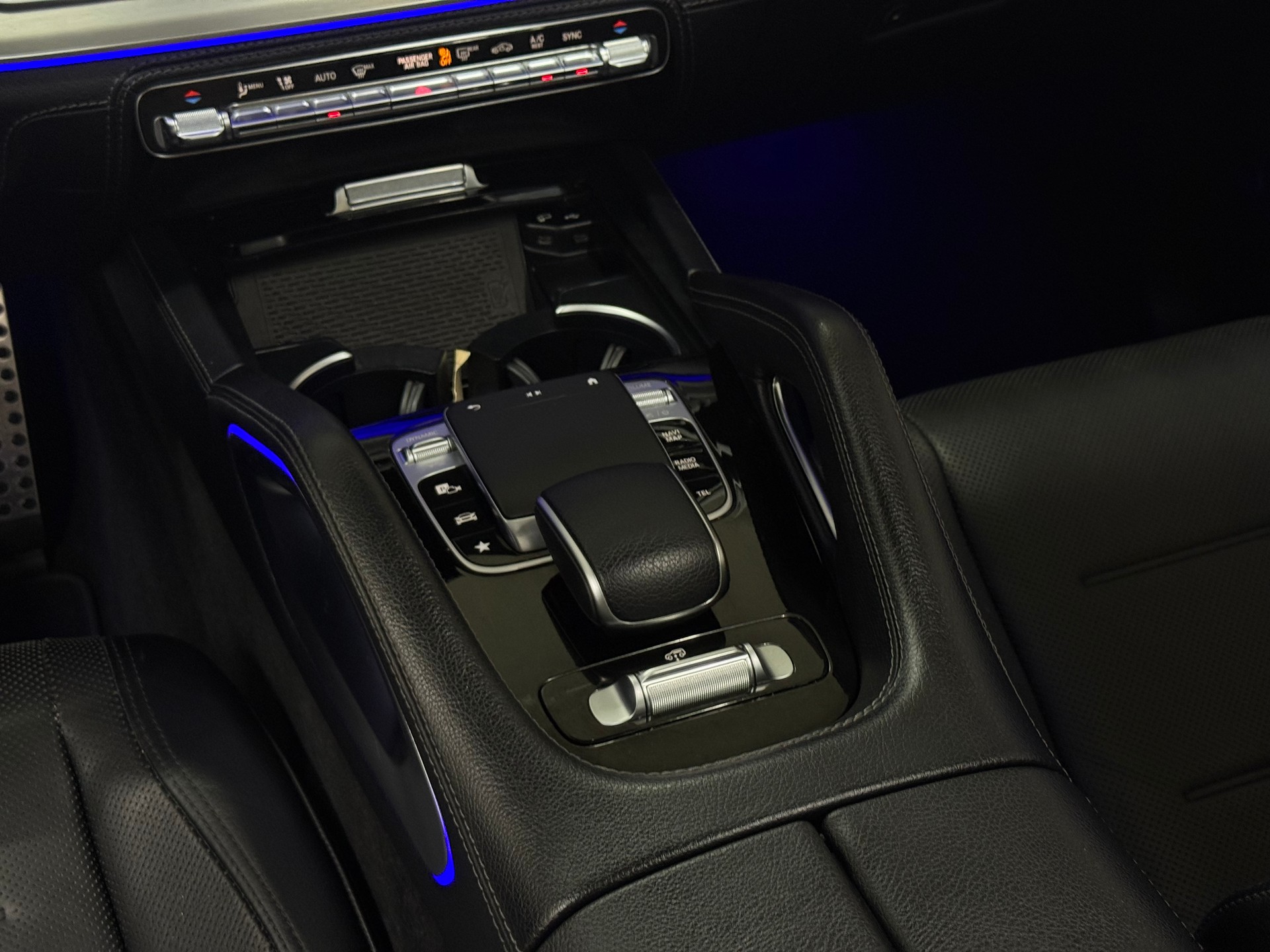 MERCEDES-BENZ GLE 450 4Matic AMG Line 9G-Tronic-image-18