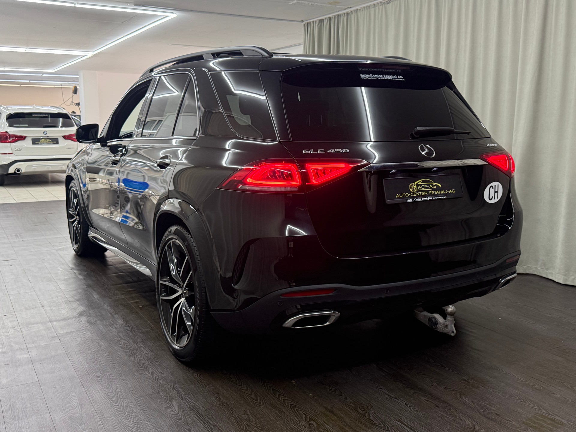 MERCEDES-BENZ GLE 450 4Matic AMG Line 9G-Tronic-image-5
