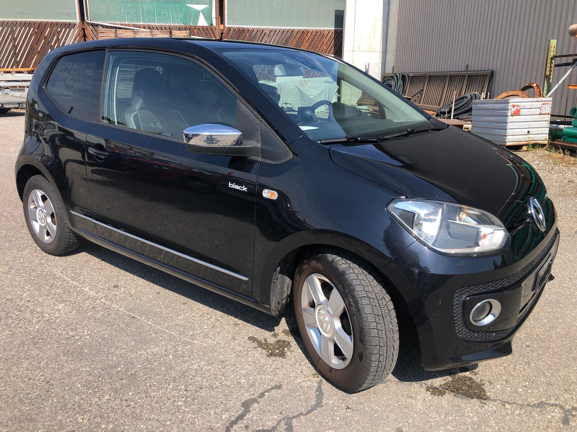 VW Up 1.0 high up-image-1