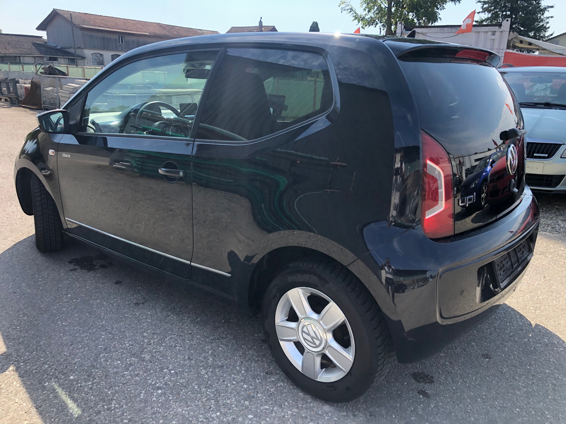 VW Up 1.0 high up-image-3