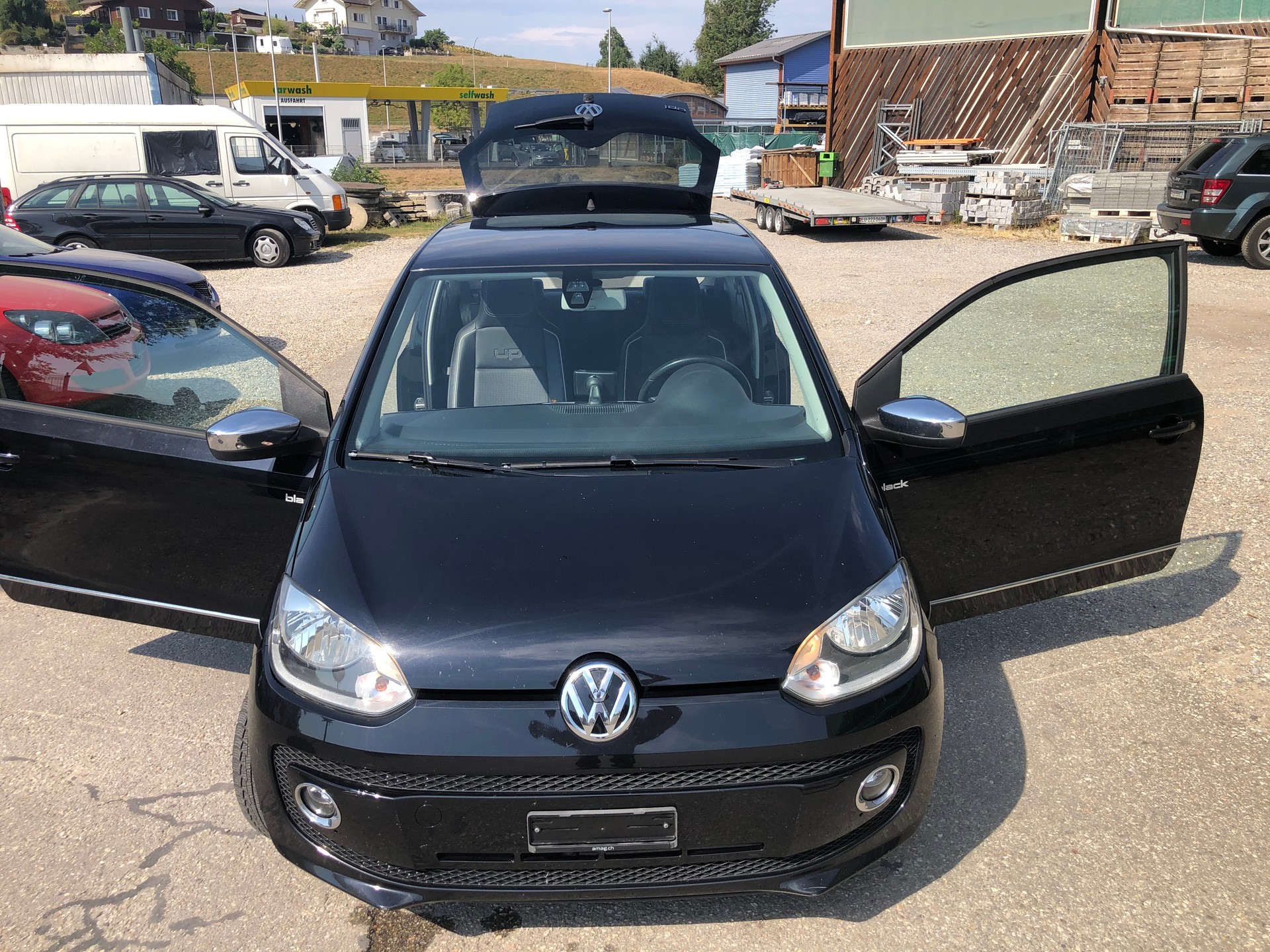 VW Up 1.0 high up-image-12