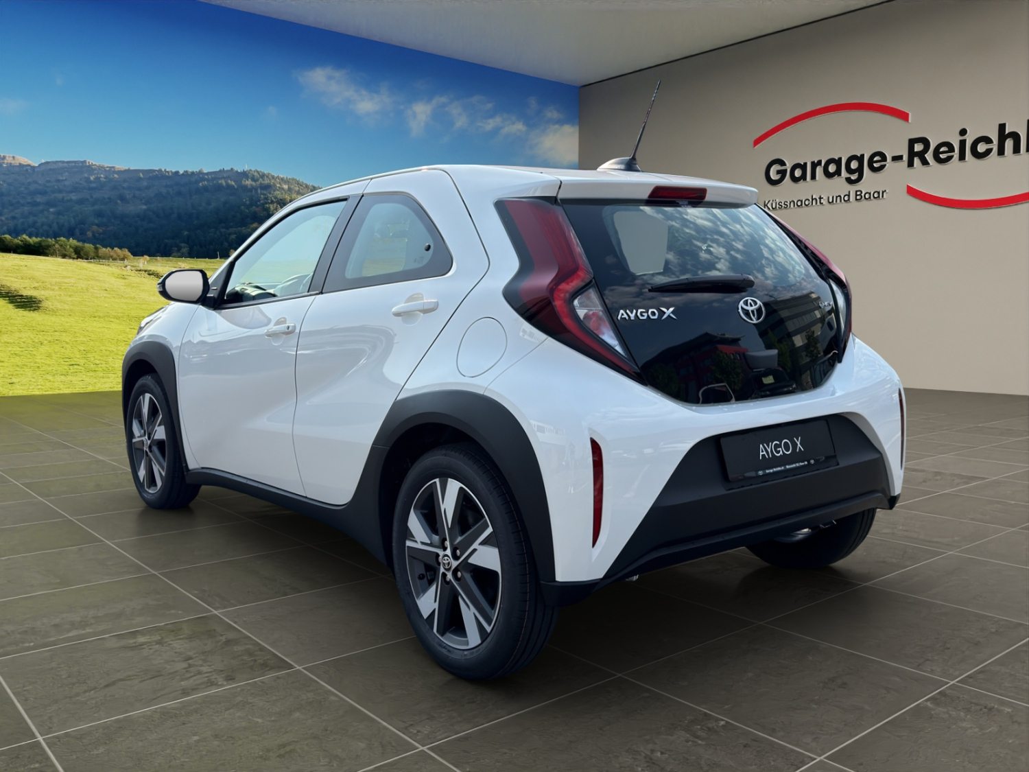 TOYOTA Aygo X 1.5 VVT-i HSD Comfort-showroom-element-2