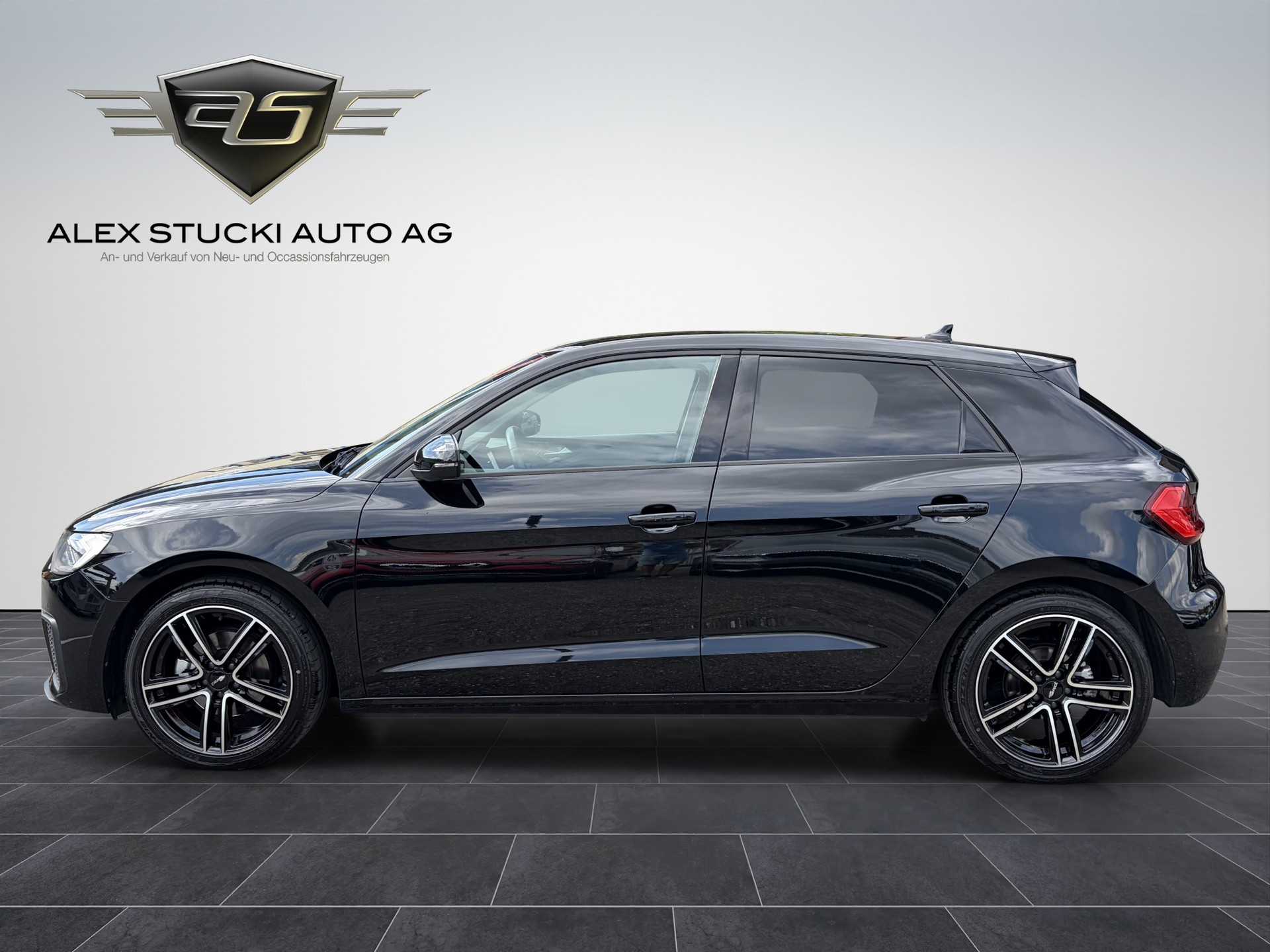 AUDI A1 Sportback 35 TFSI S-tronic-showroom-element-3