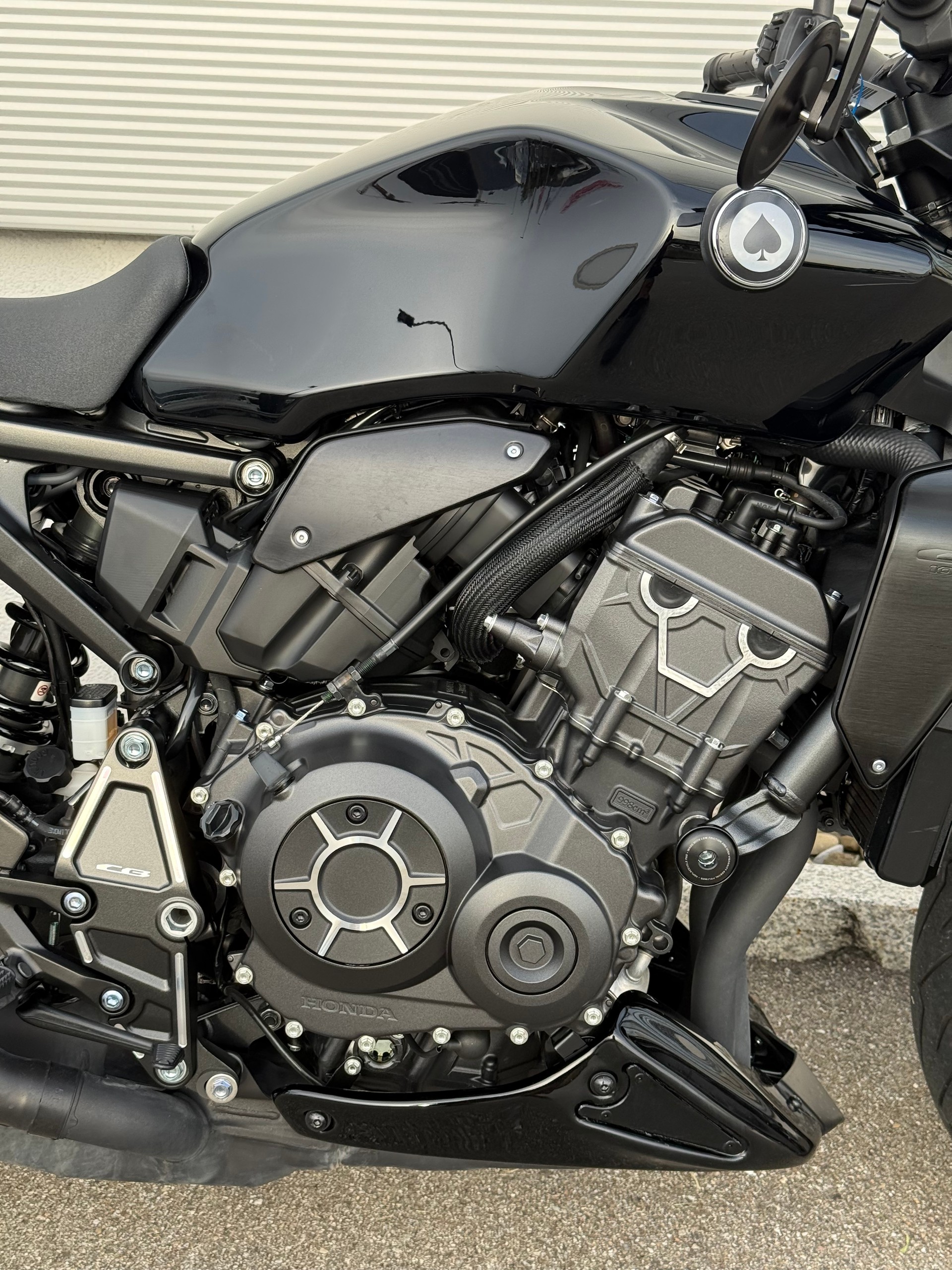 HONDA CB 1000 R Black Edition-image-4