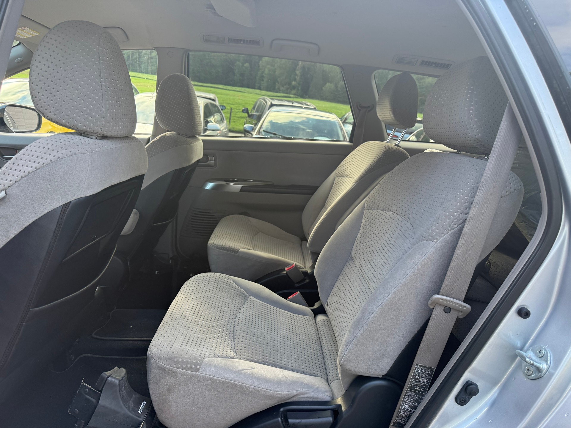 MITSUBISHI Grandis 2.4 16V Intense-image-8