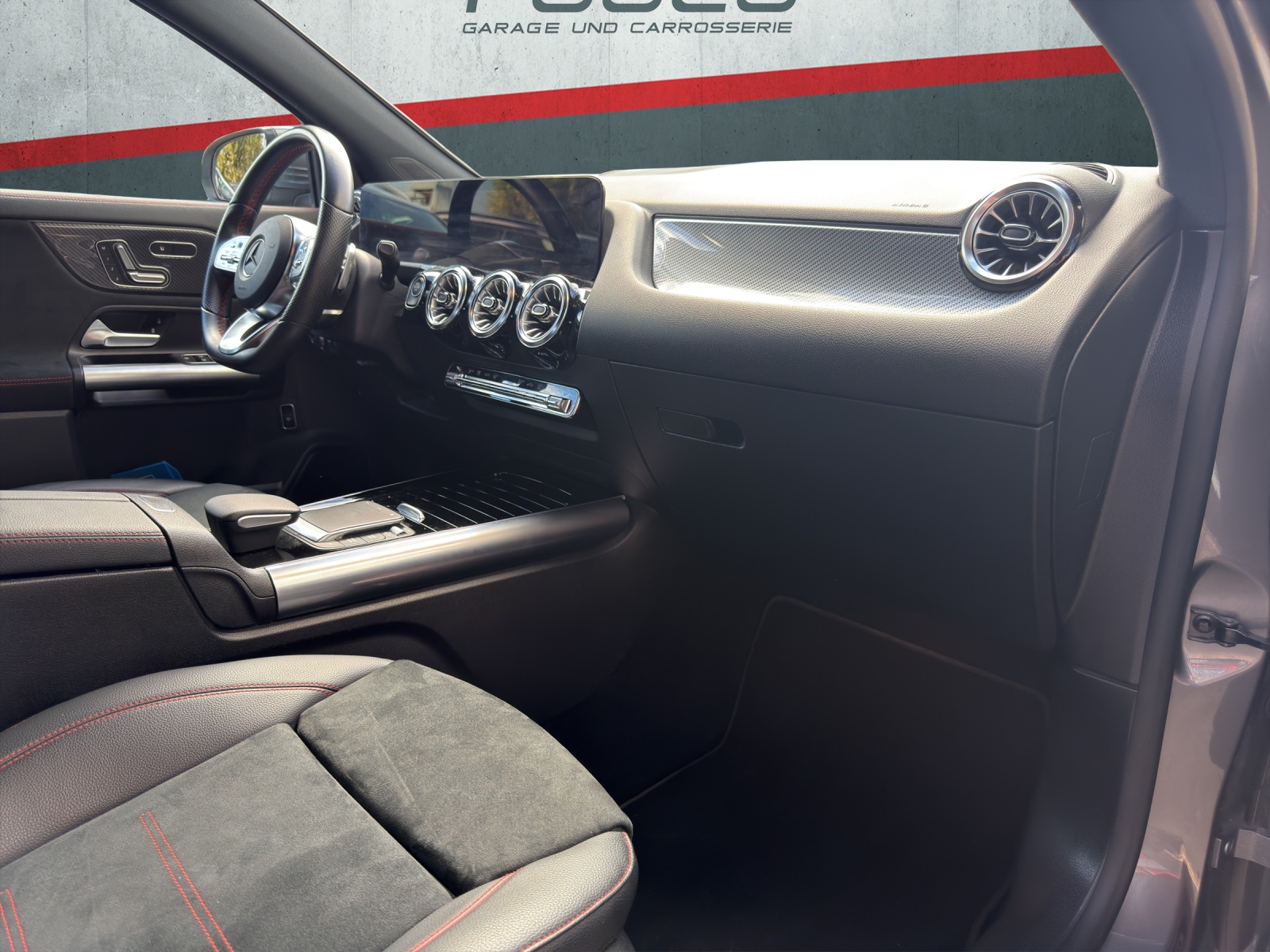 MERCEDES-BENZ GLA 220d 4Matic AMG Line 8G-DCT-image-10