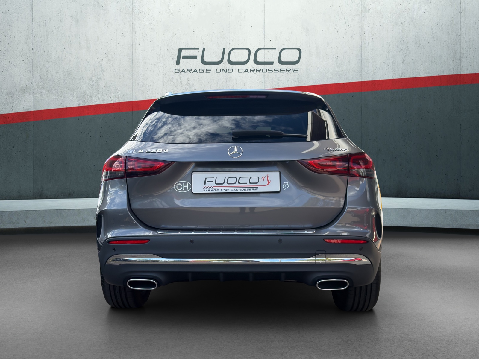 MERCEDES-BENZ GLA 220d 4Matic AMG Line 8G-DCT-showroom-element-3