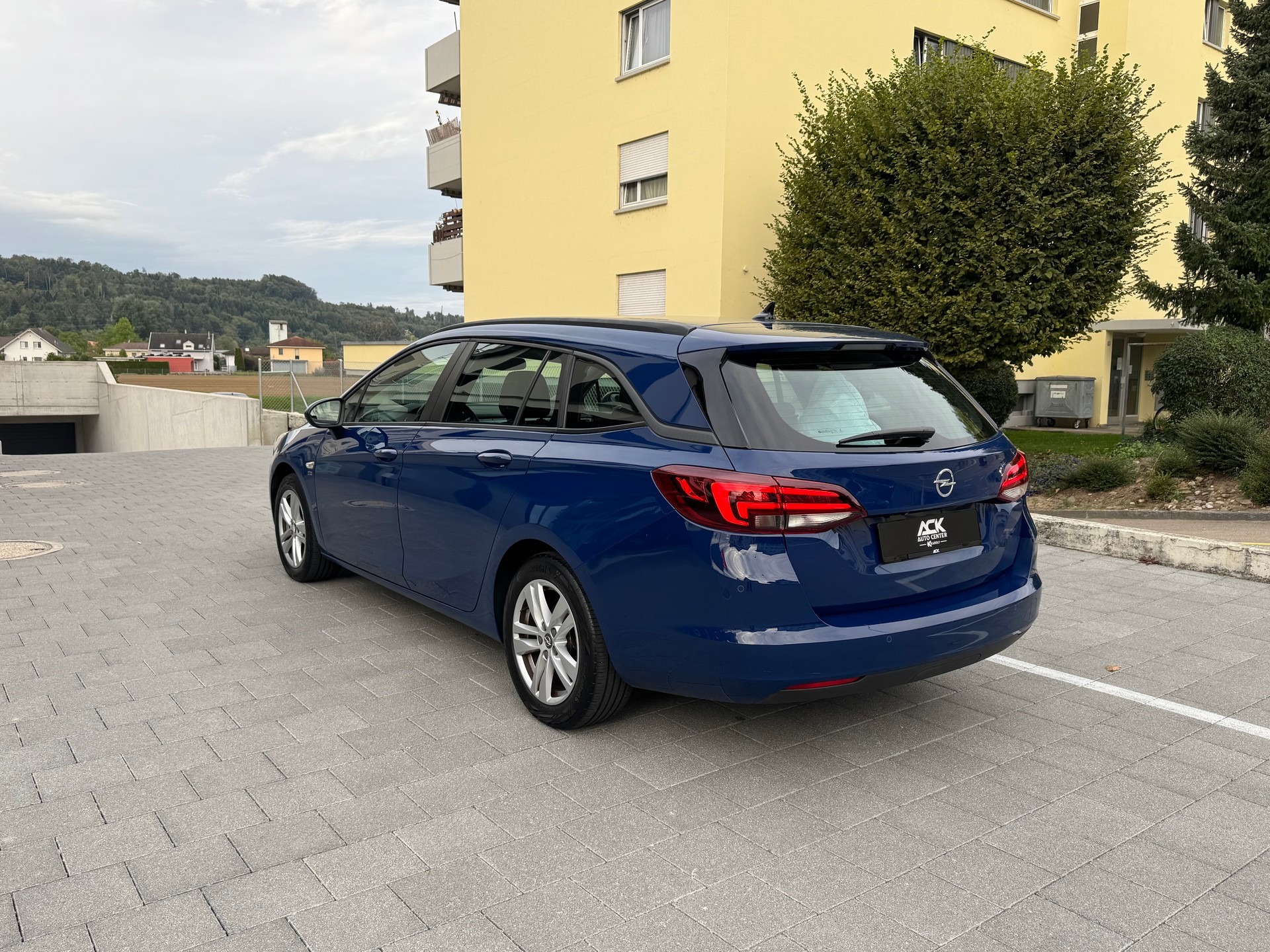 OPEL Astra Sports Tourer 1.4iTurbo 120 Years Edition-showroom-element-2