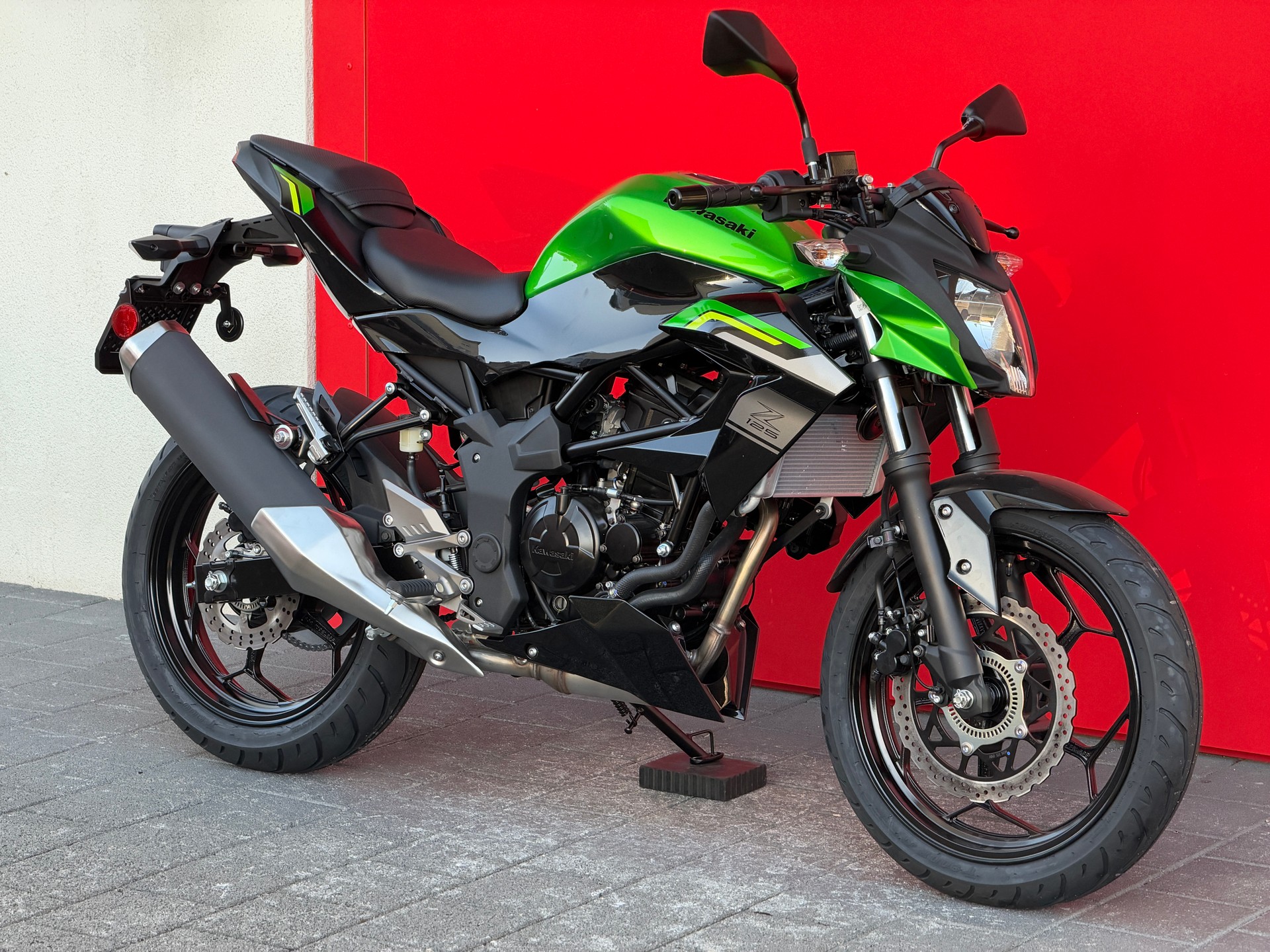 KAWASAKI Z 125-image-7