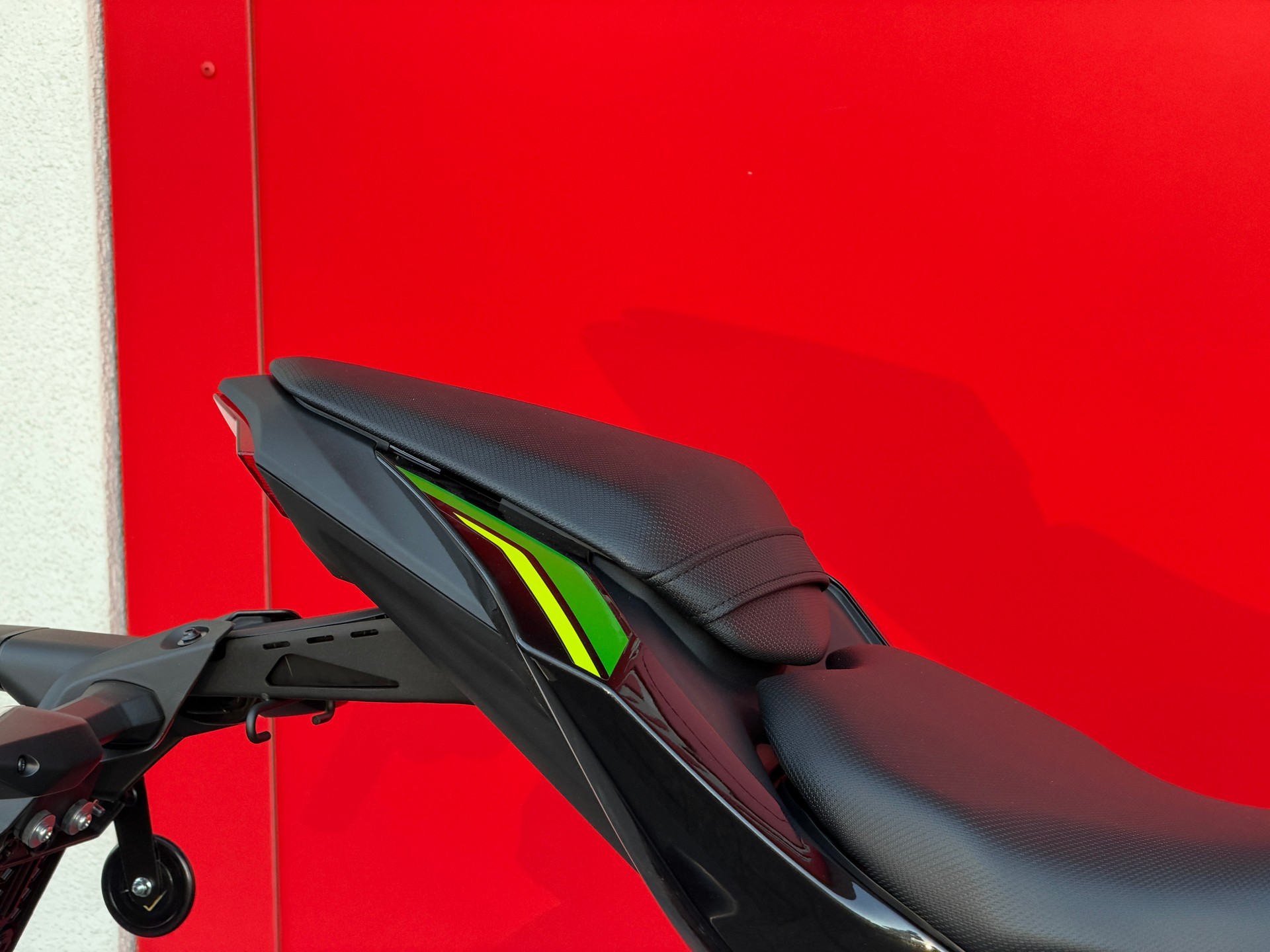 KAWASAKI Z 125-image-4
