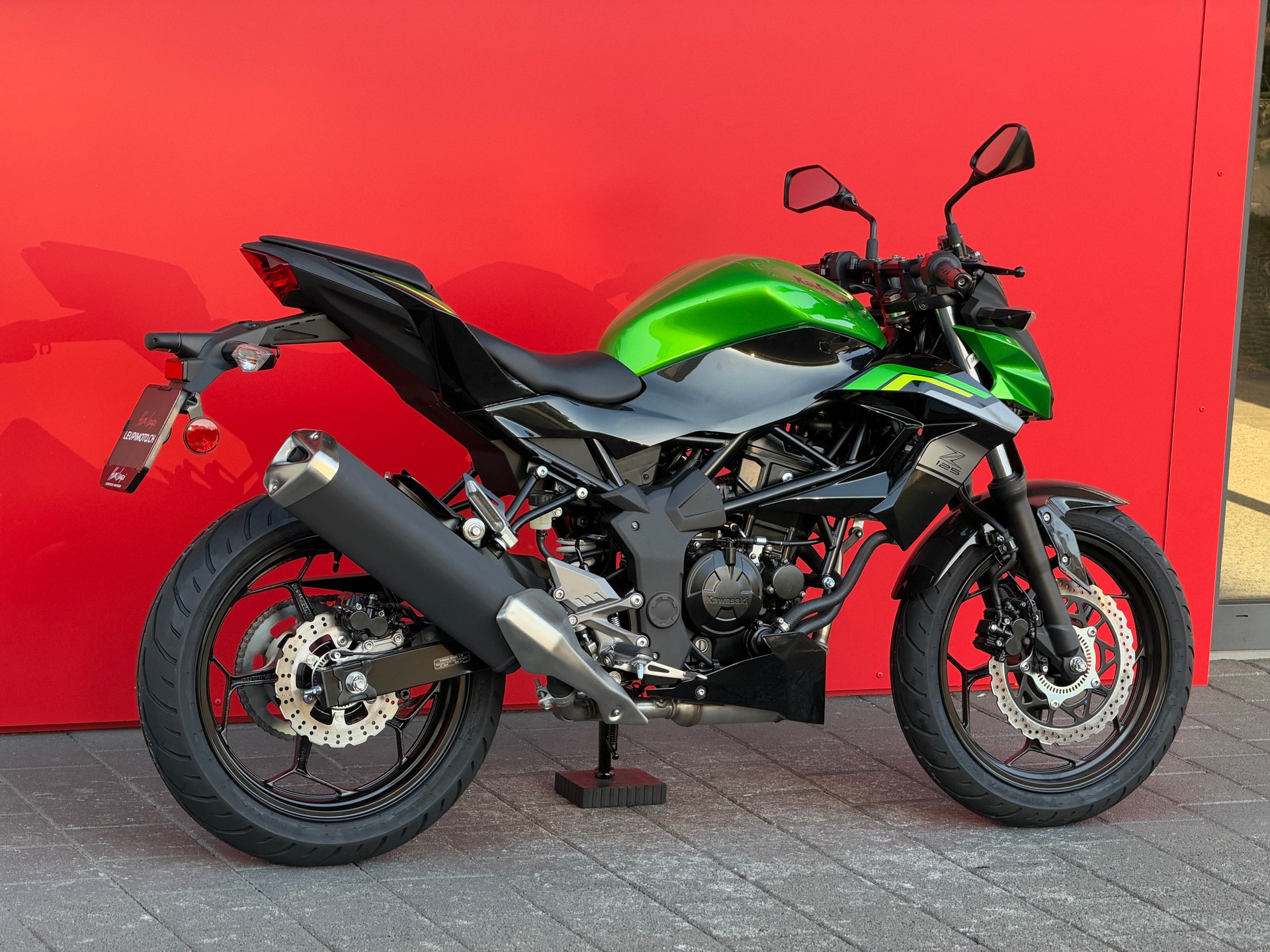 KAWASAKI Z 125-image-13