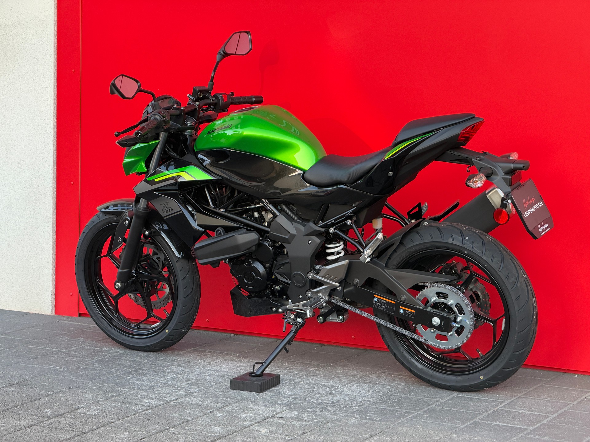 KAWASAKI Z 125-image-9