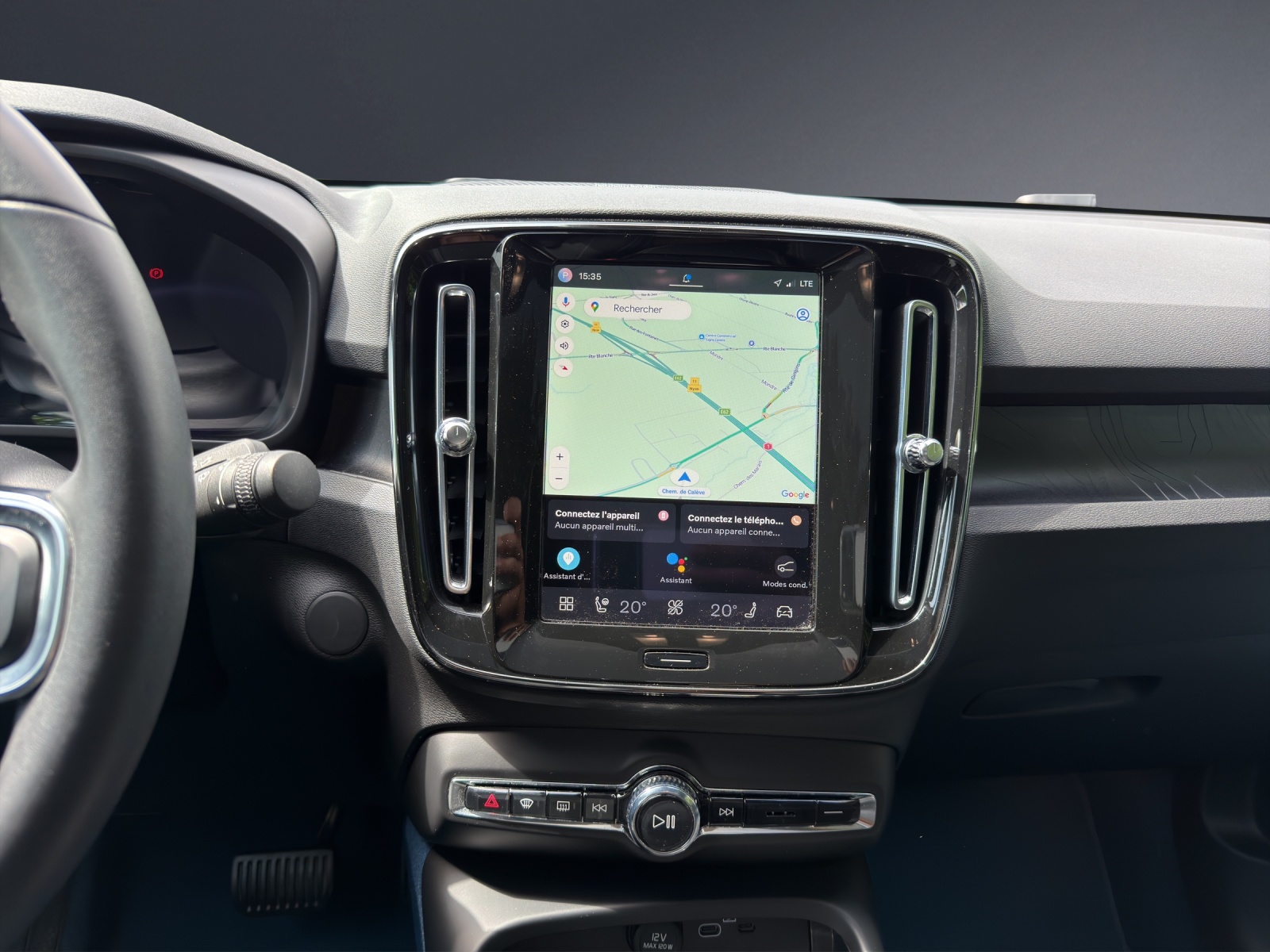 VOLVO C40 Recharge P8 Twin AWD Pure Electric Ultimate-image-8