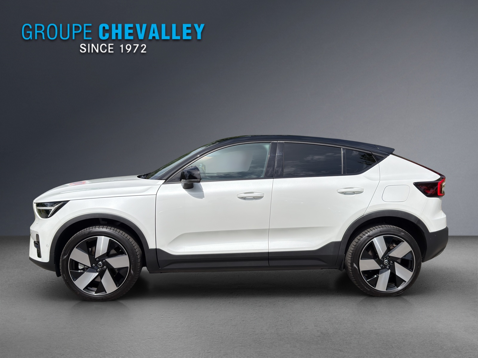 VOLVO C40 Recharge P8 Twin AWD Pure Electric Ultimate-showroom-element-2